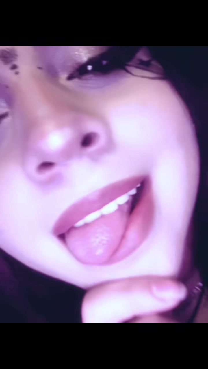 @𖣂︎