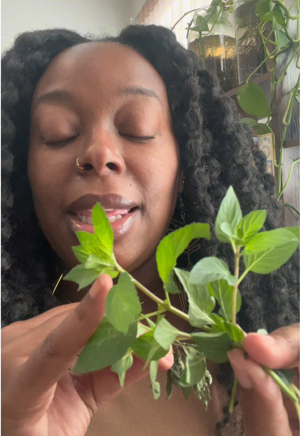 @Essencetheherbalist