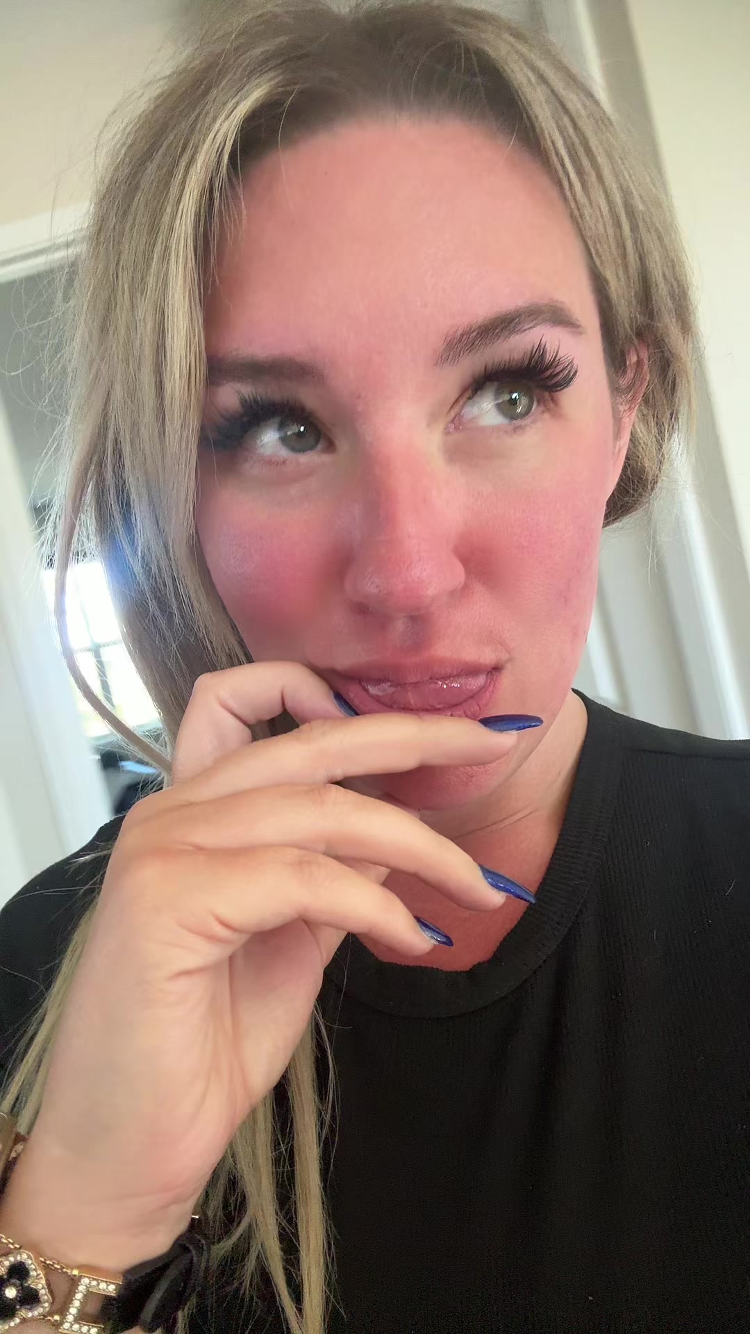 @Blonde Menace 🇨🇦