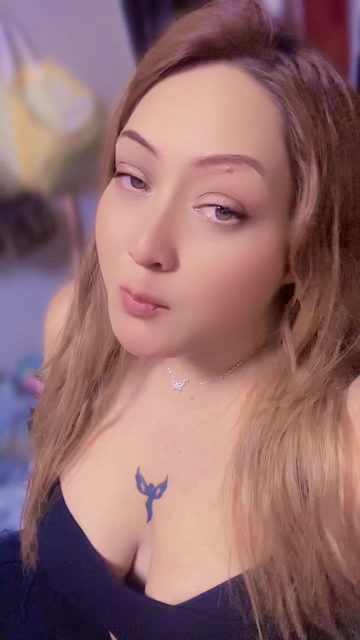 @Cristal 🦋💫