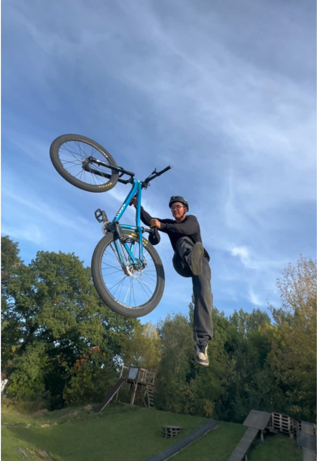 @Johnnyschmidt_mtb