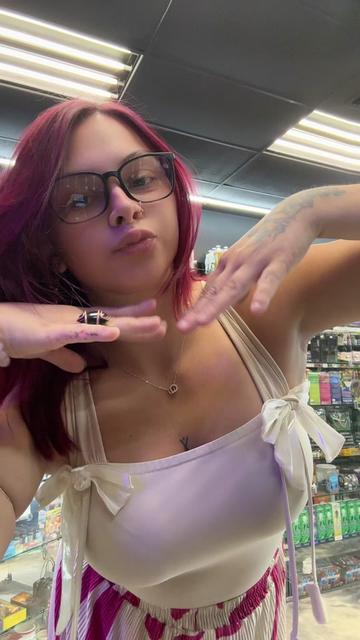 @mommyygoddess