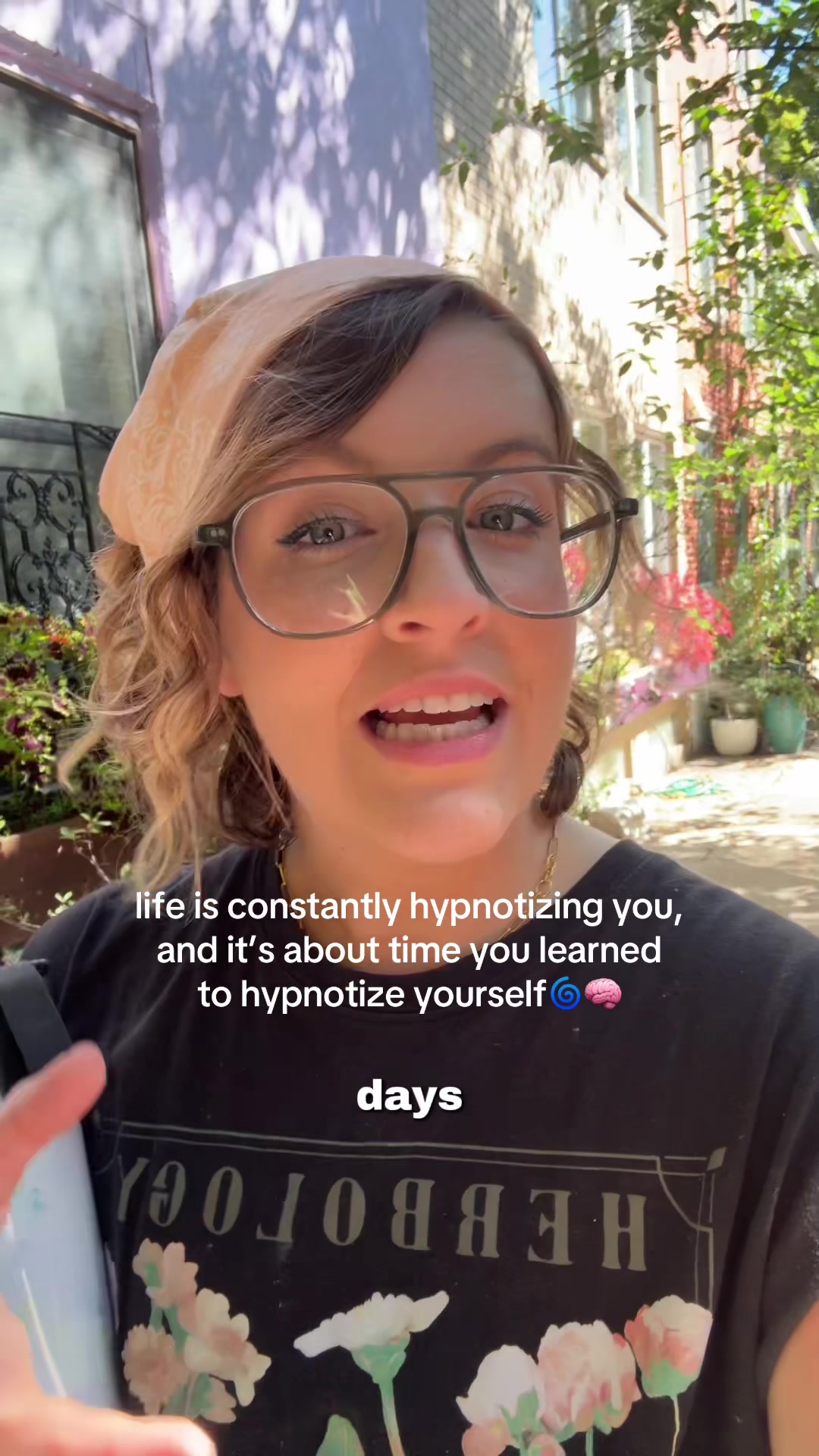 @Emilie Leyes &bull; Hypnosis