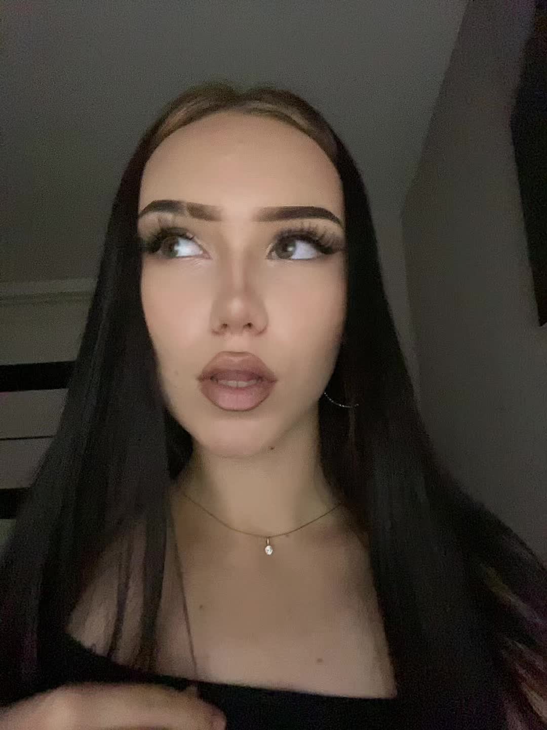 @𝘀𝗵𝘂𝗿𝗮