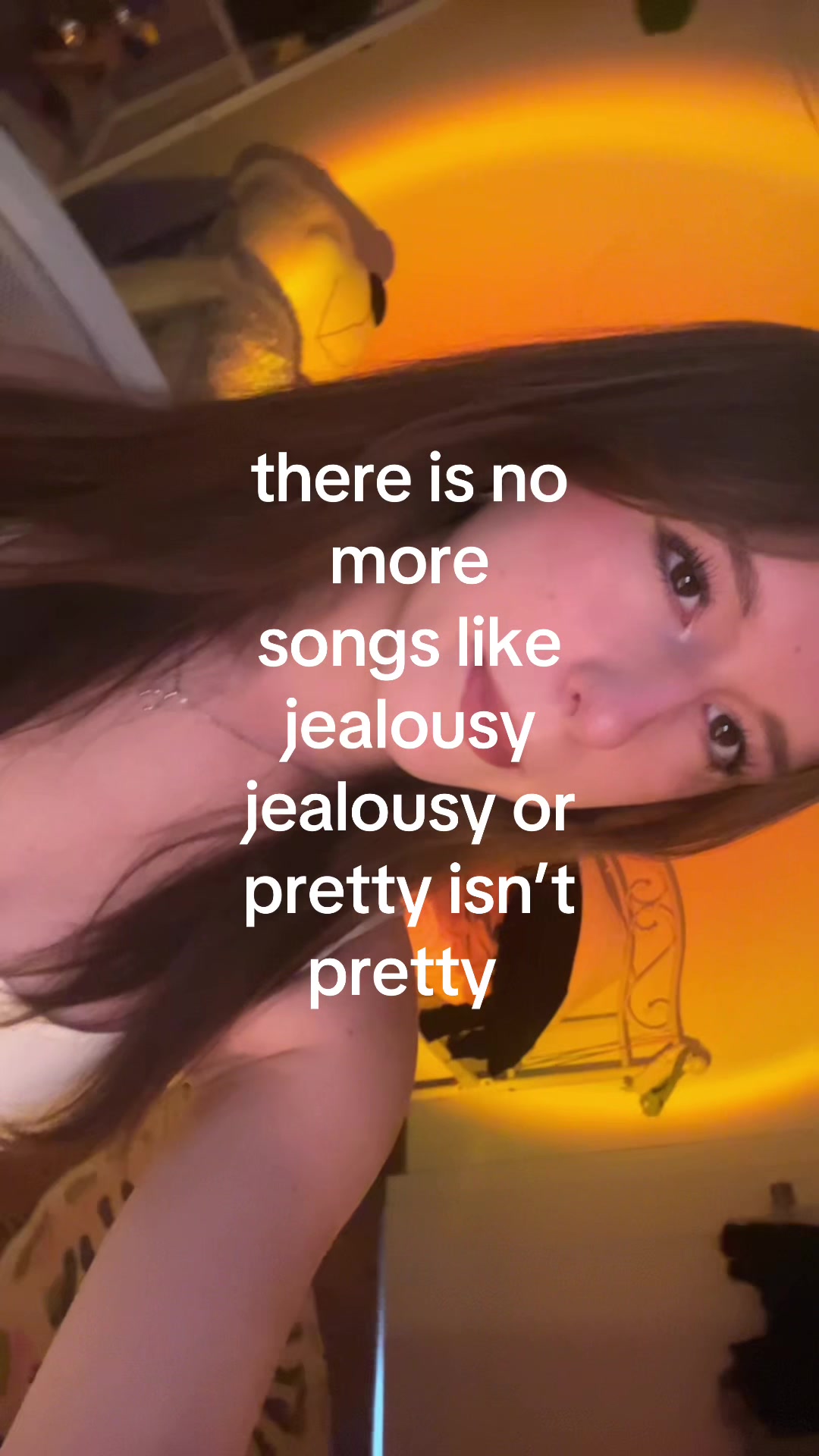 @⚭