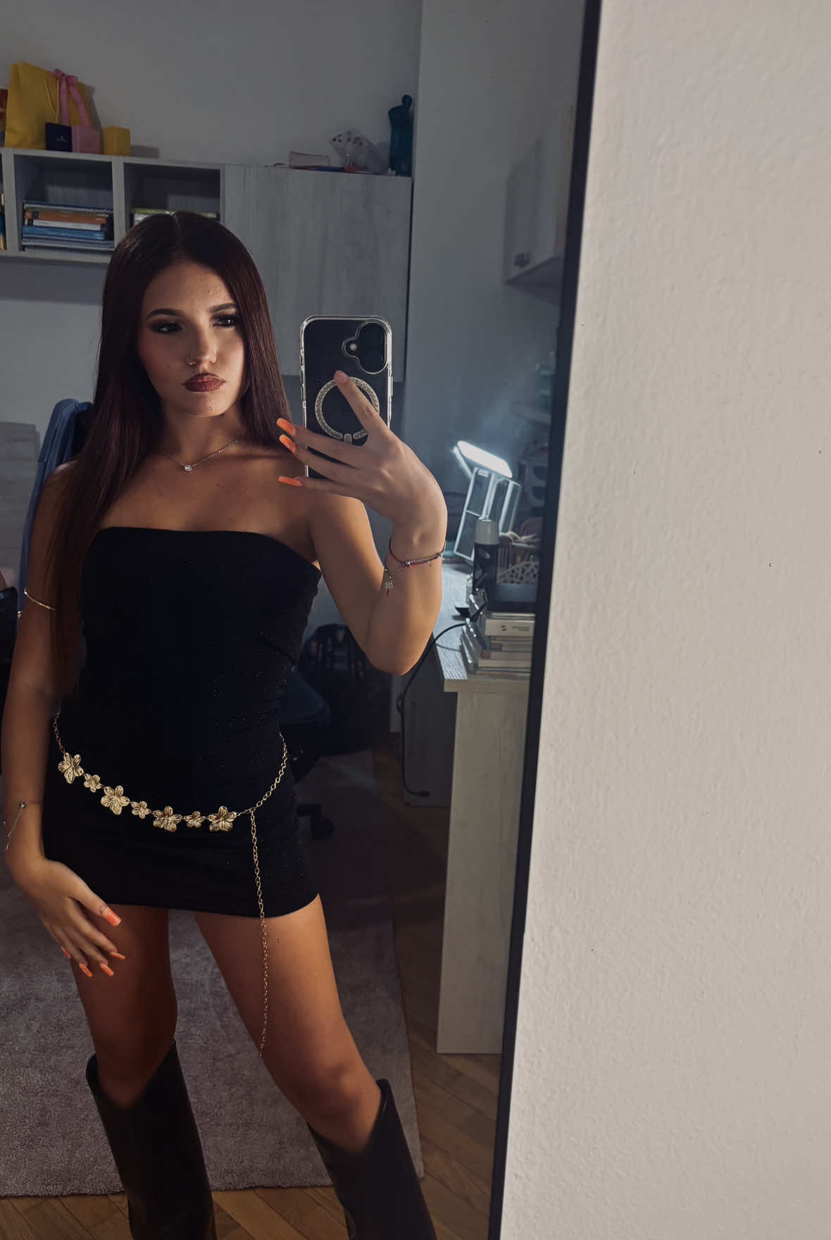 @17✨