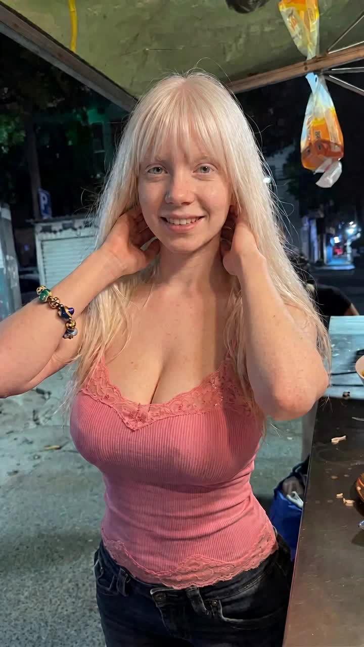 @alinaviktoria