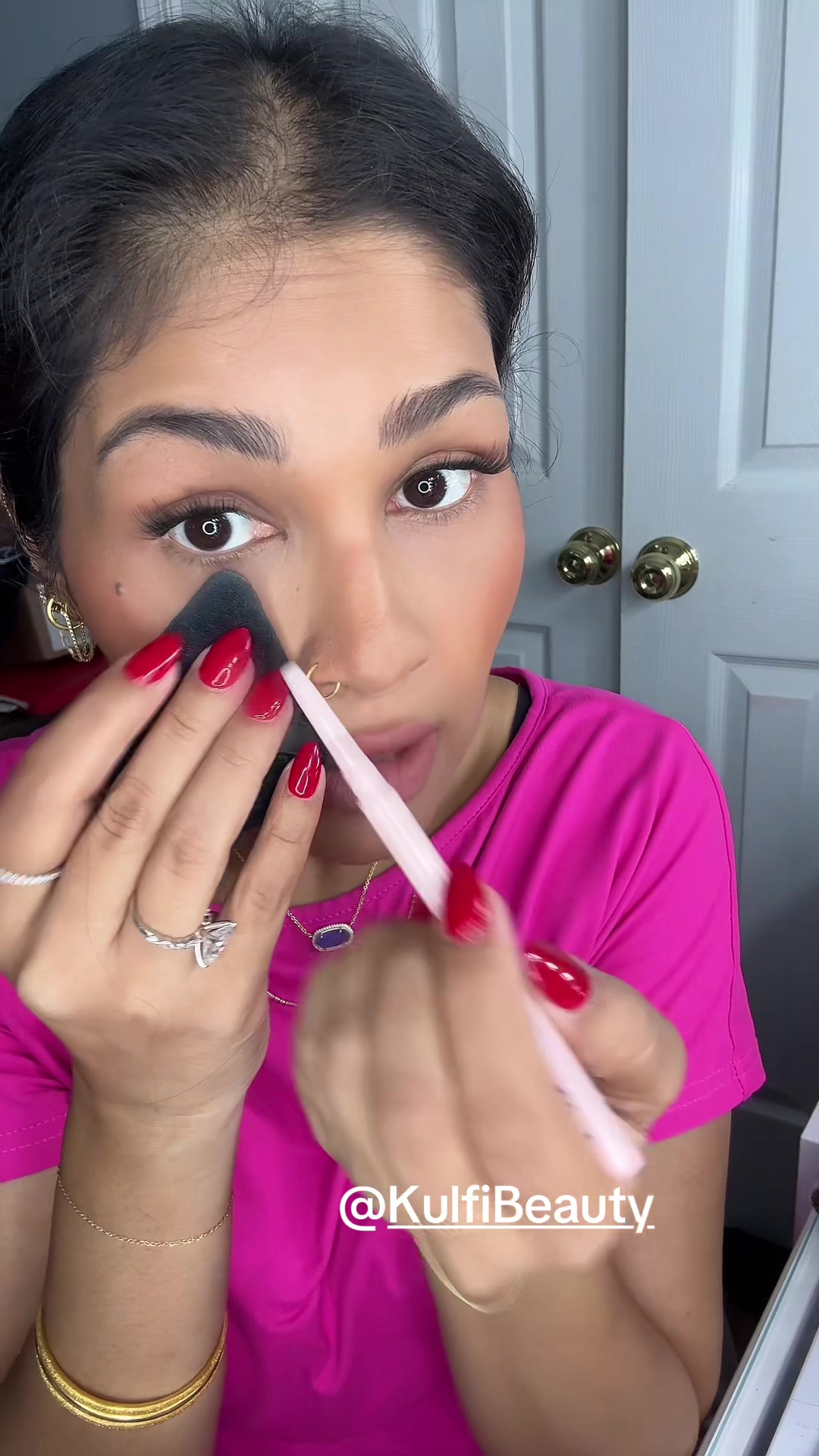 @MakeupLaveena