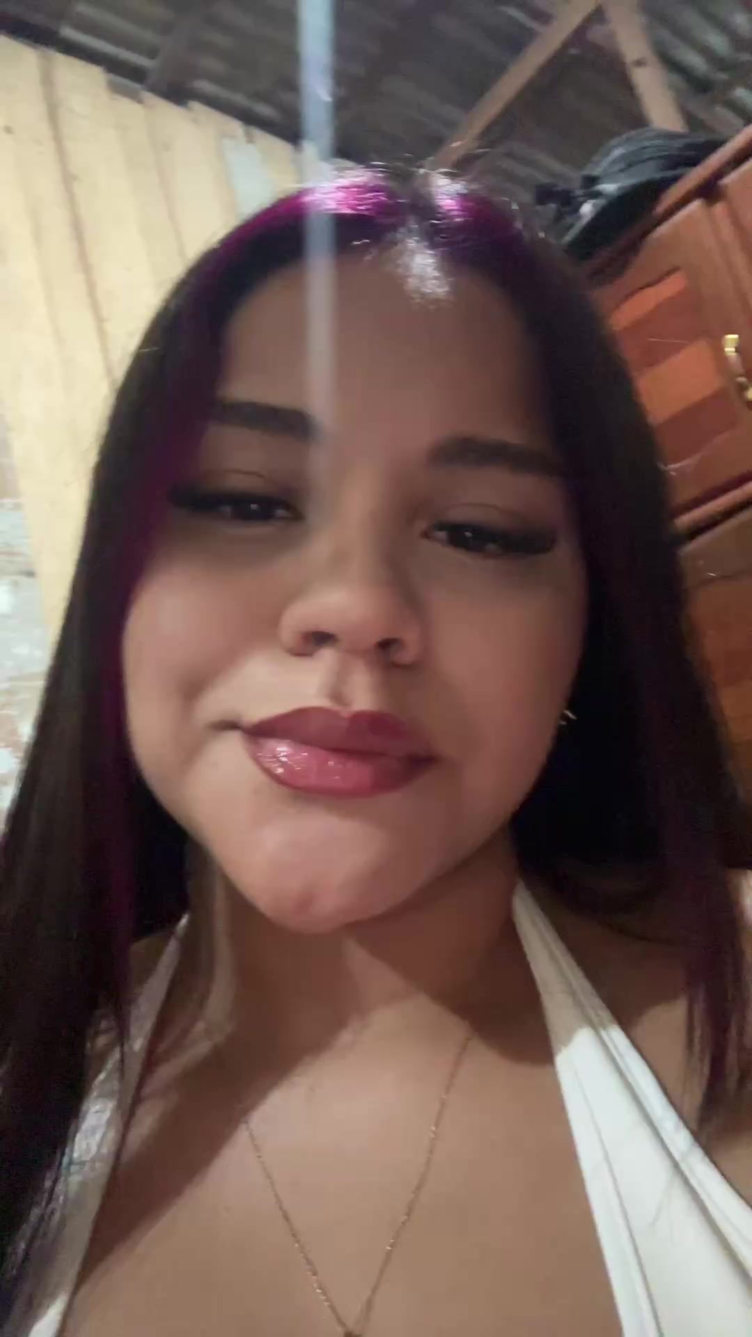 @Claracolly_
