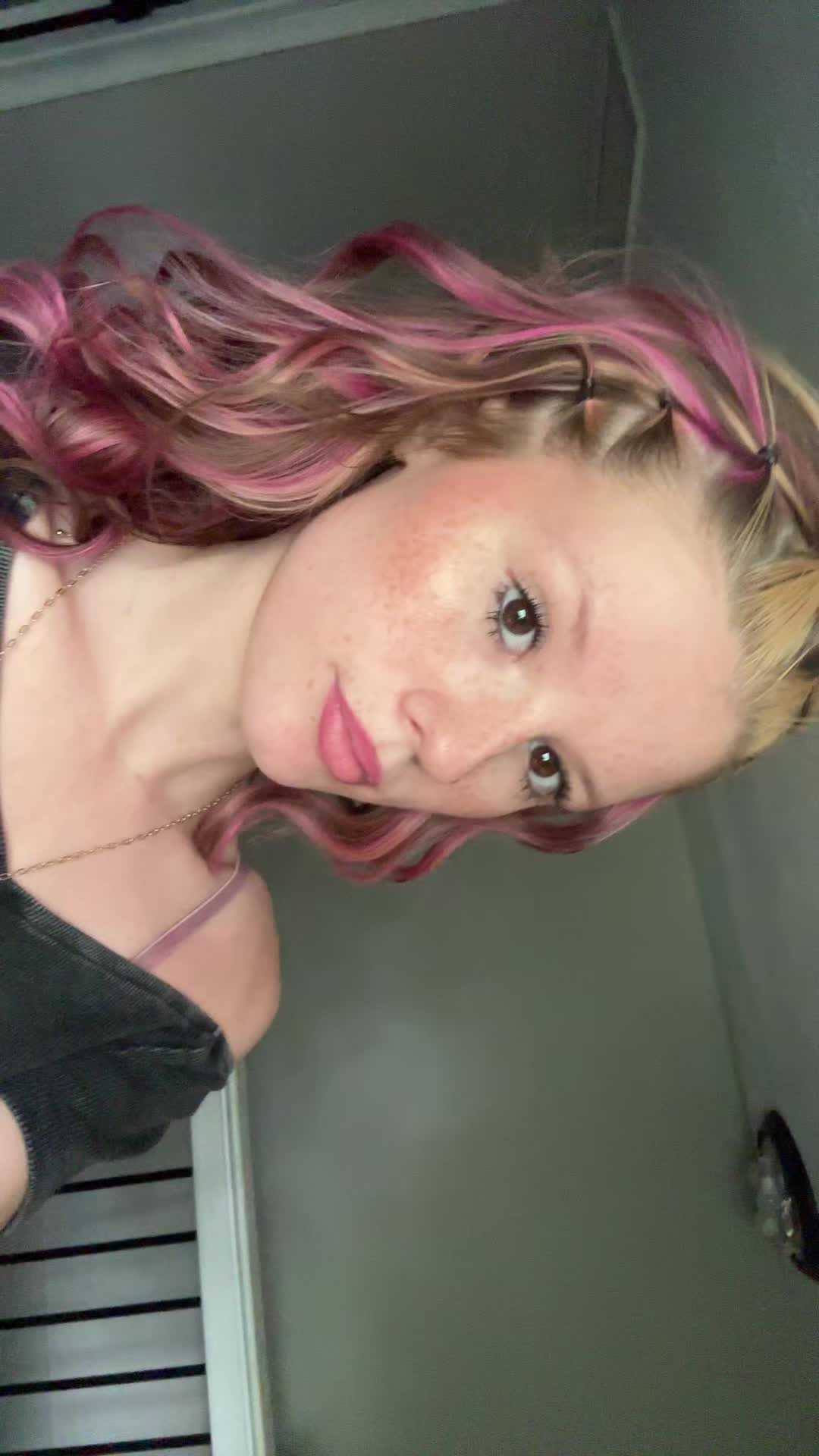 @Ashlynnnnn:)