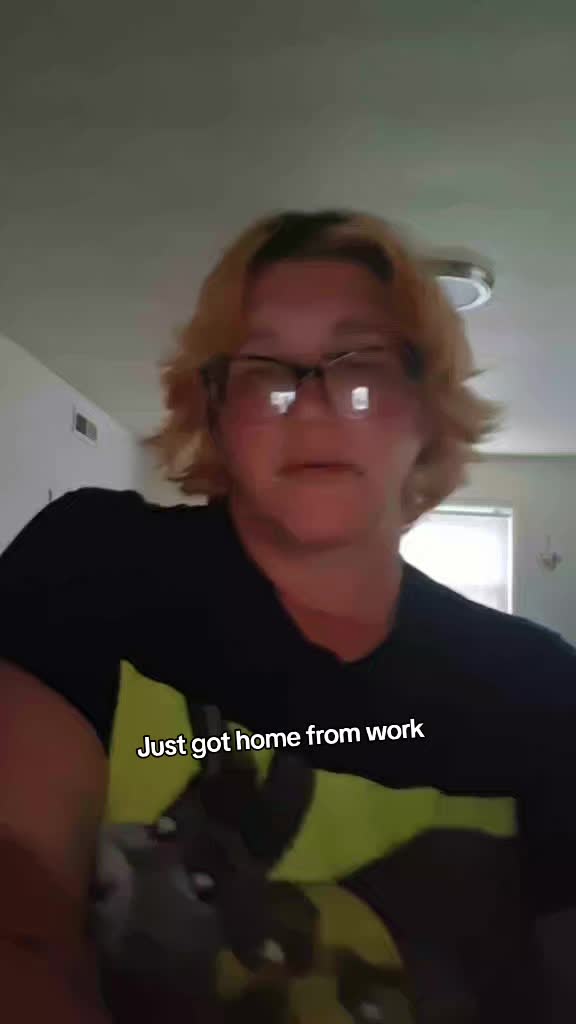 @🦩AstridTheGardenBugMcfly🦩