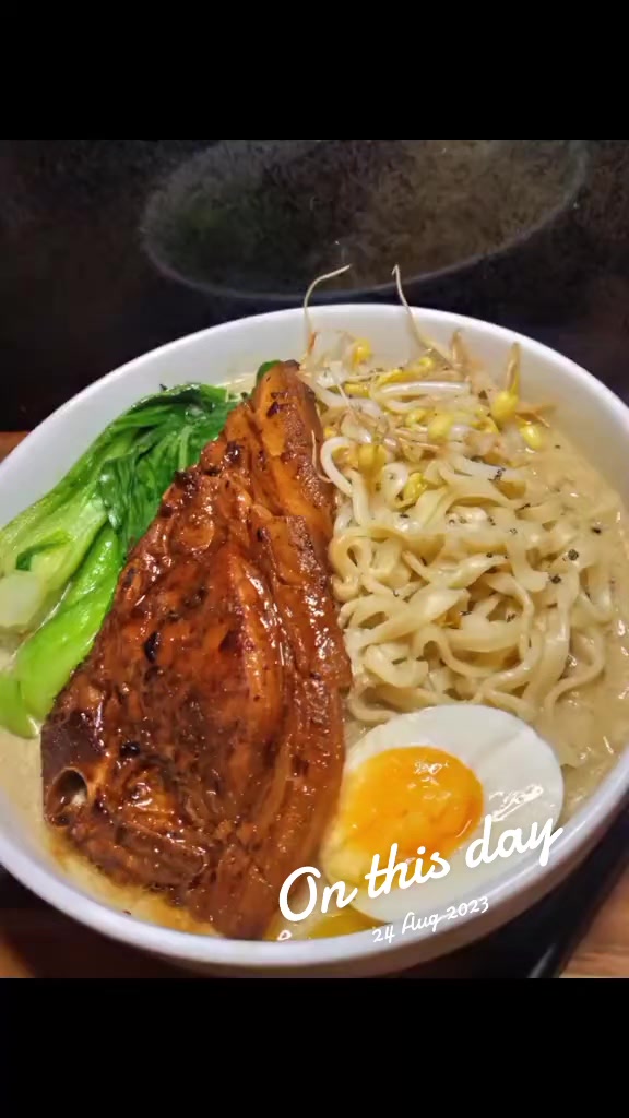 @MunchWithMpho