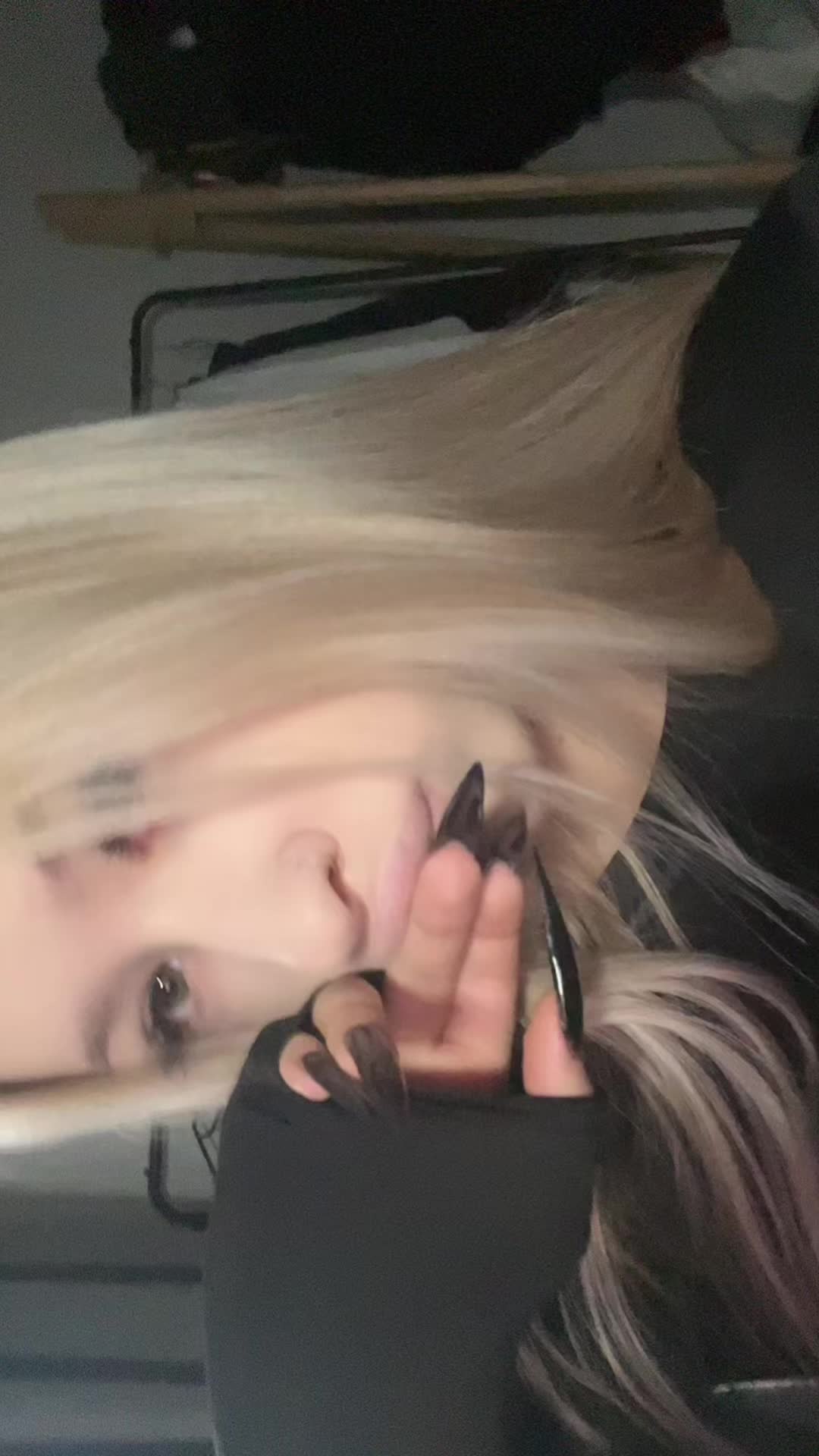 @كاروليشا