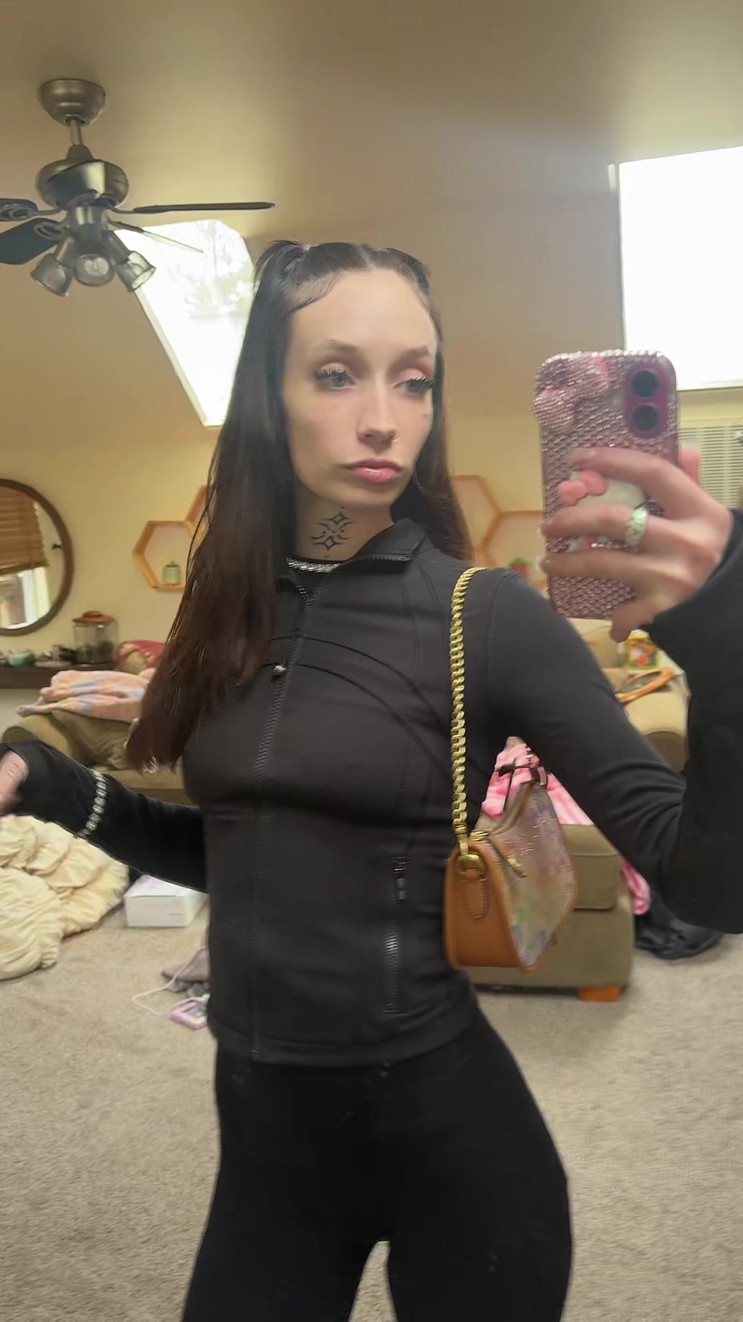 @pink.kittybrat420