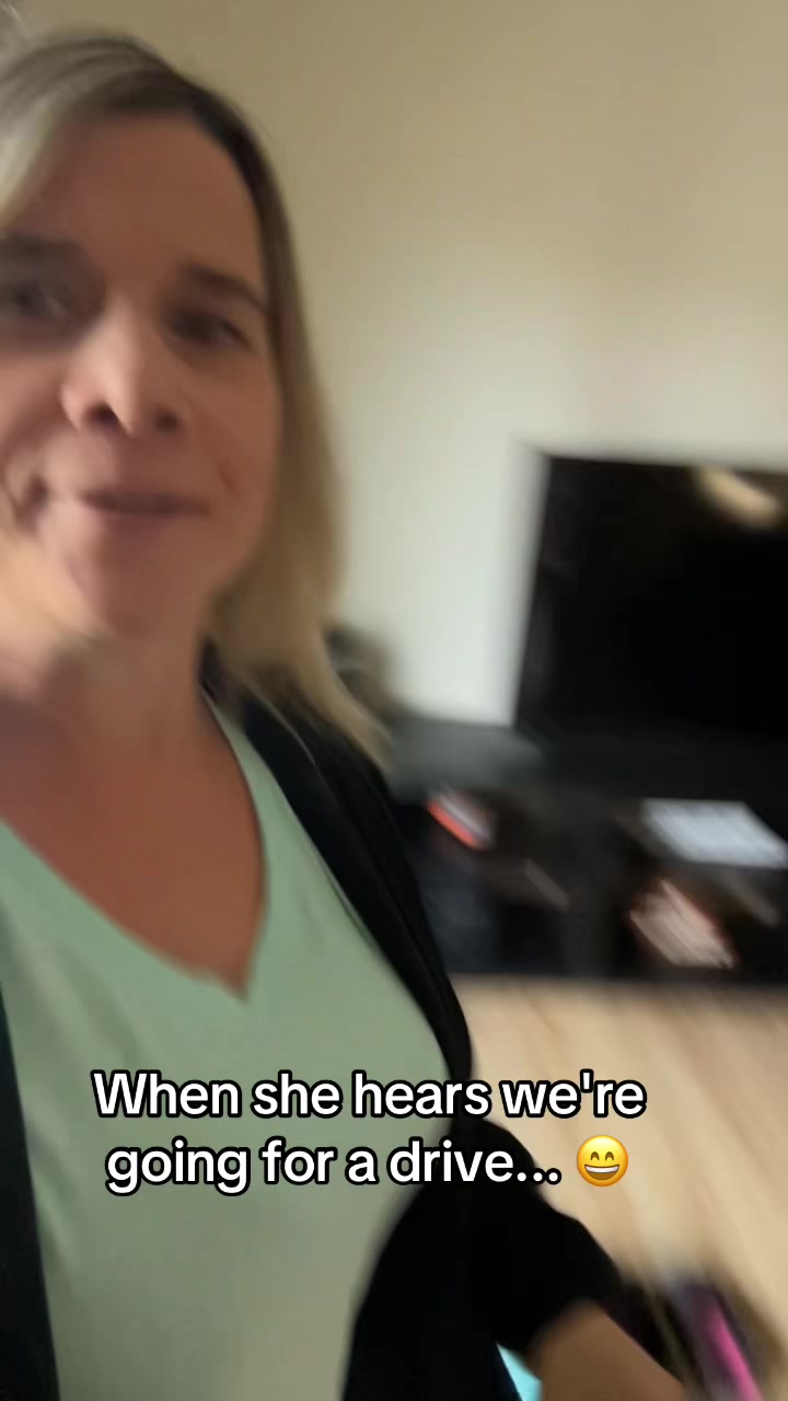 @Hotmomvibes