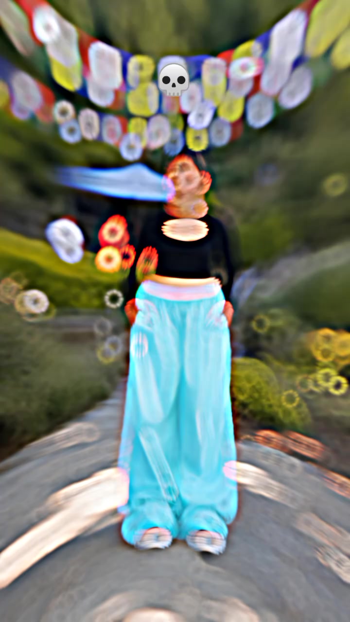 @🐼