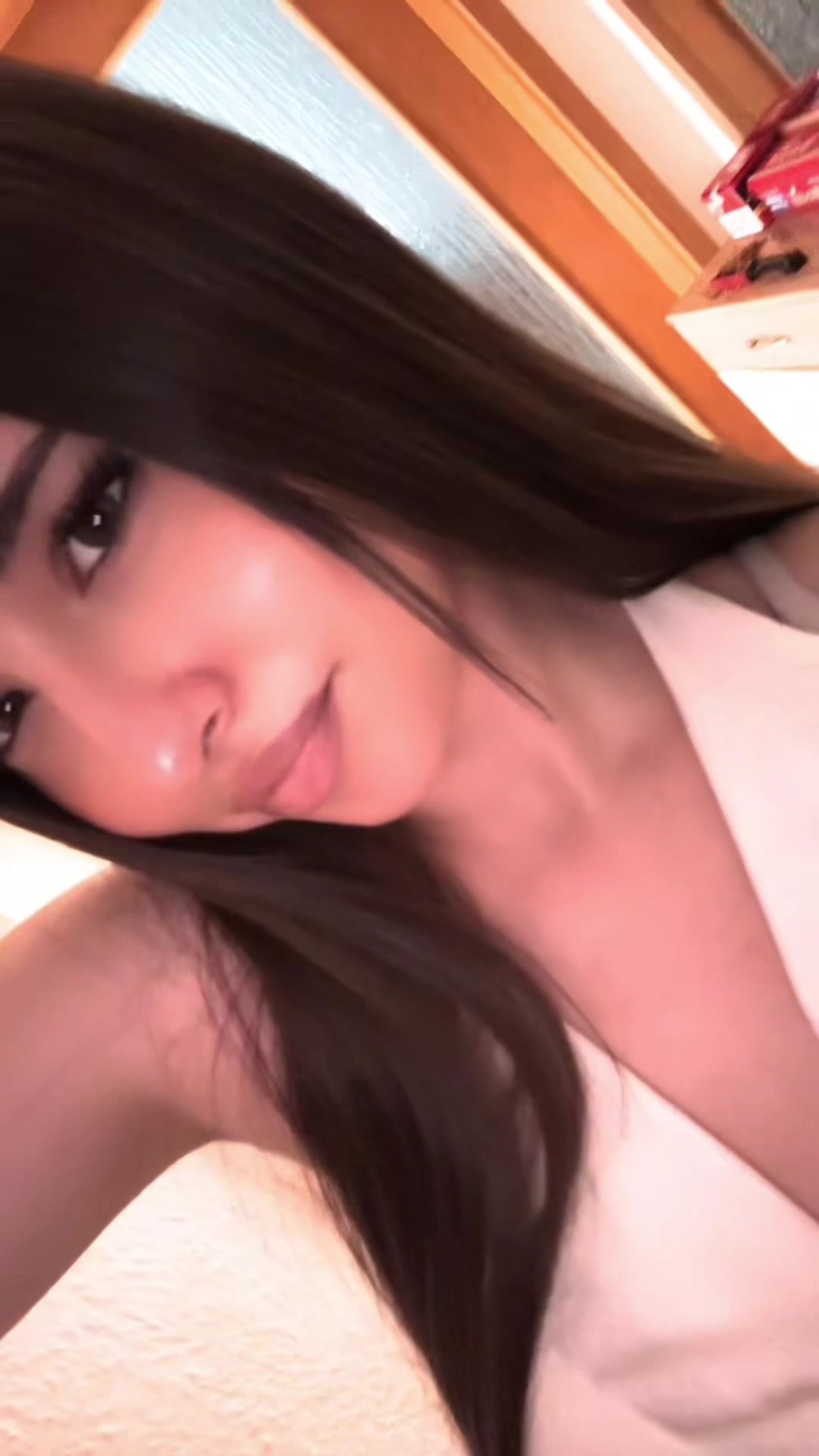 @⃟