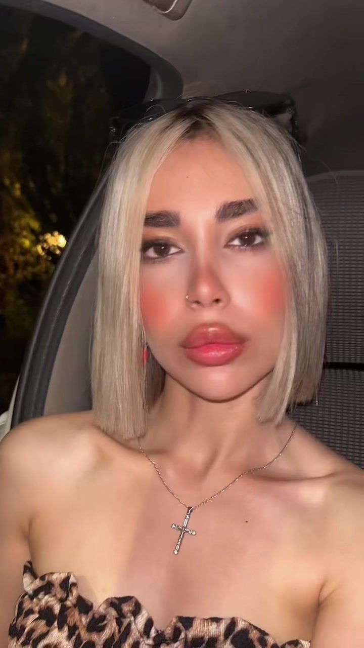 @heenixo