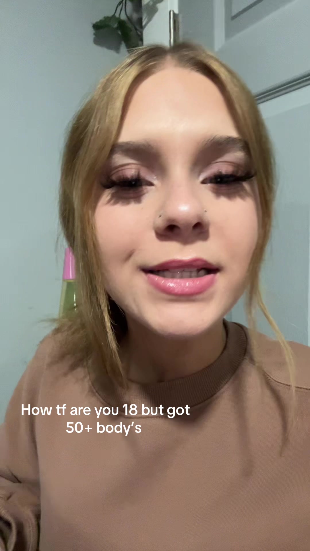 @👻