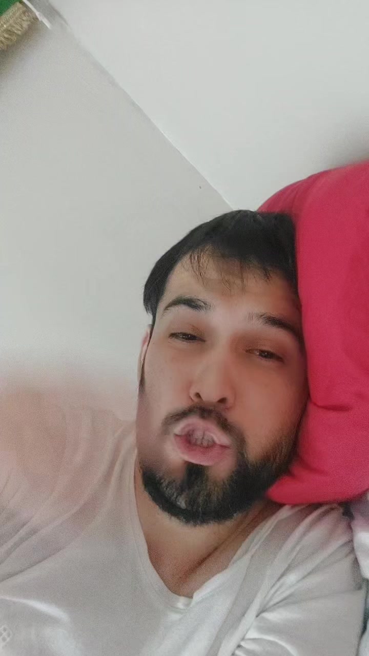@𝓗𝓾𝓭𝓪𝔂𝓫𝓮𝓻𝓮𝓷𝓸𝓿 𝓐𝔃?