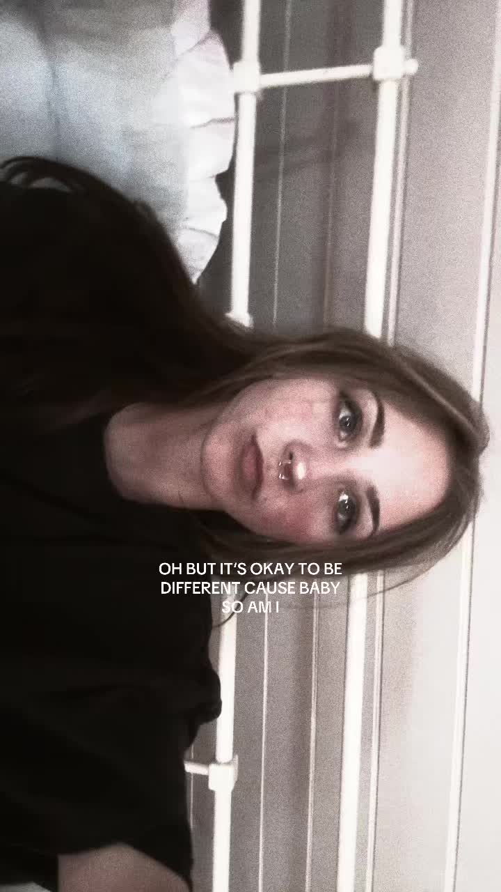 @𝓮𝓶𝓶𝓪 🎐💞
