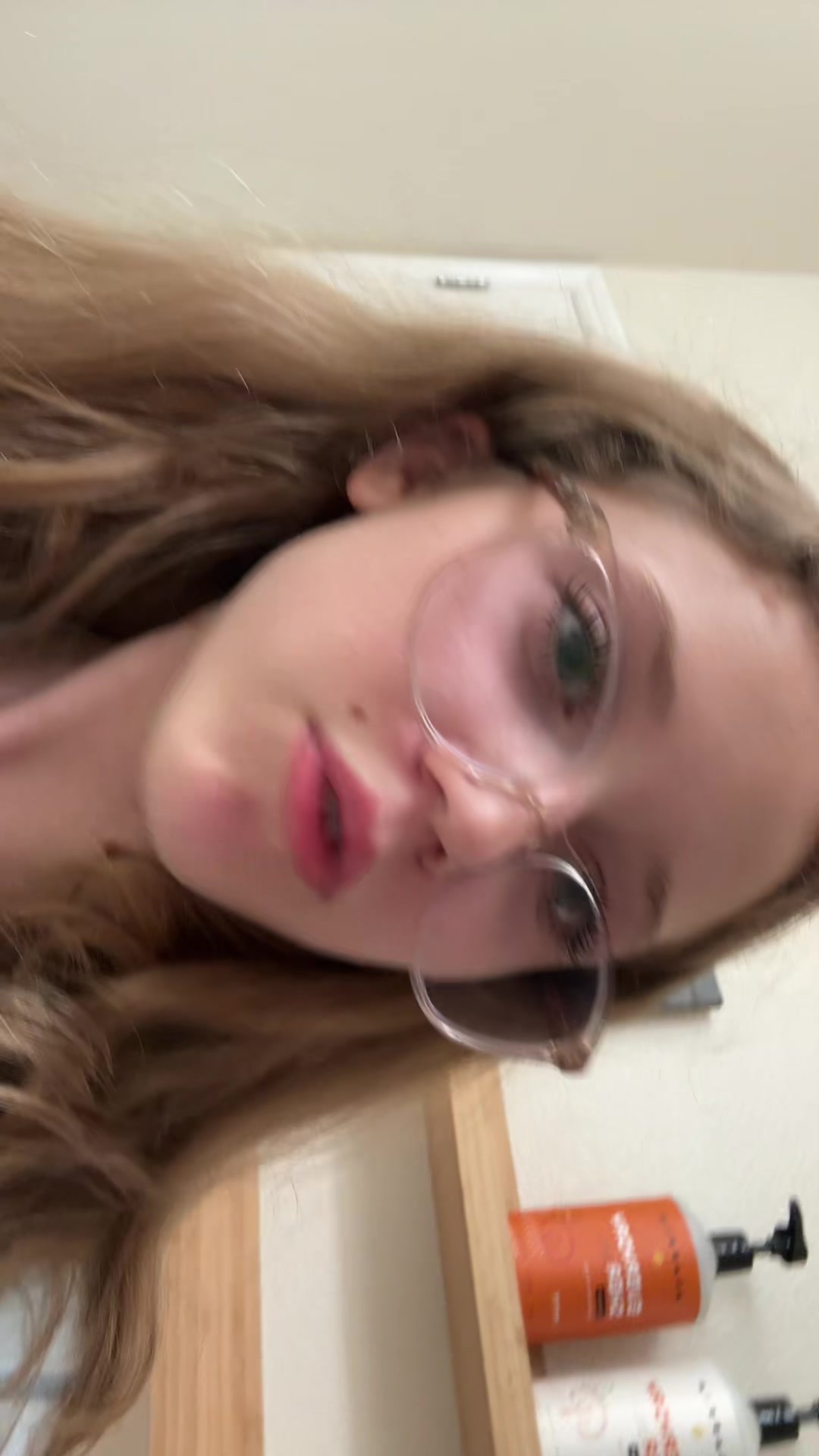 @⃟