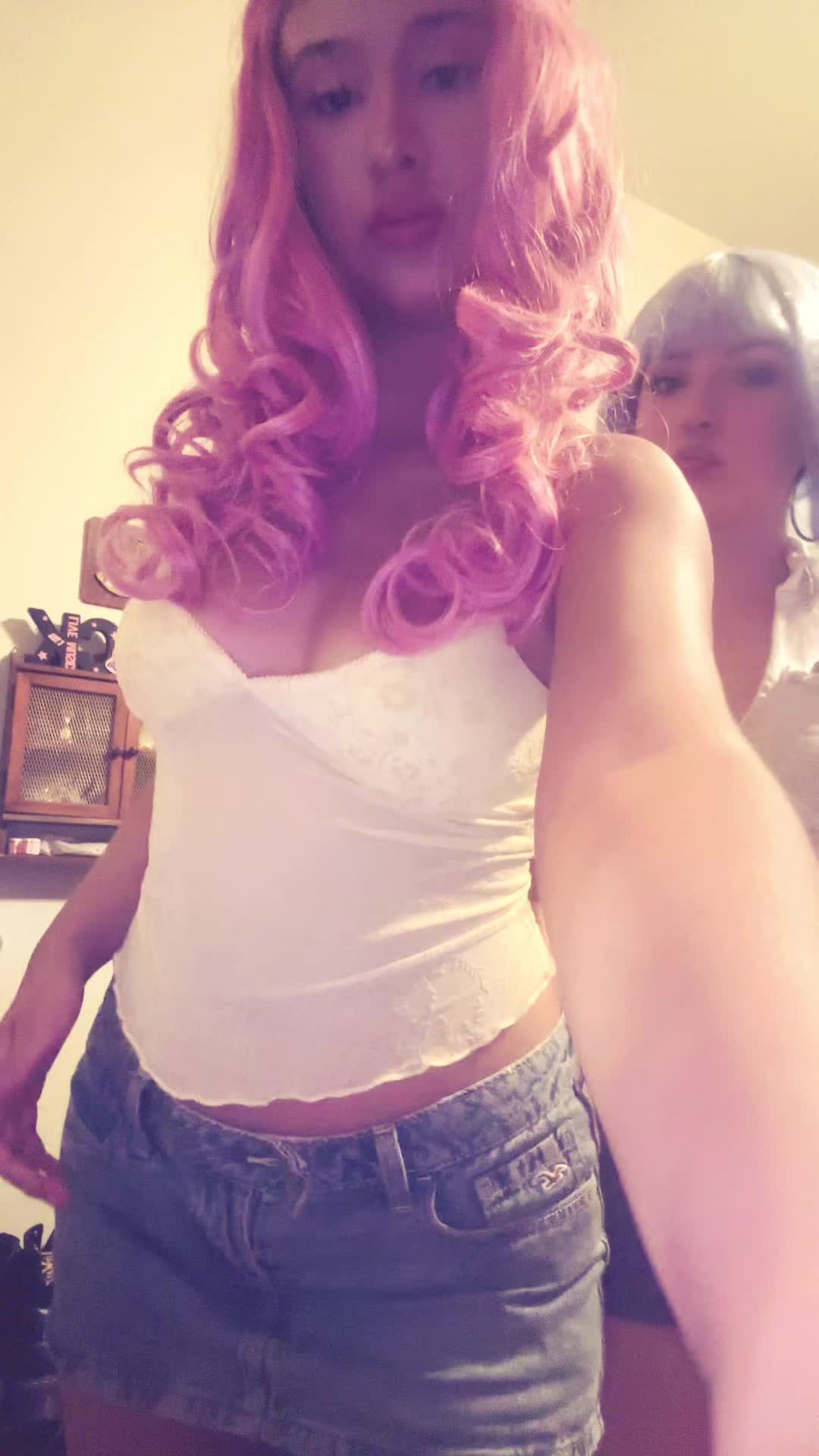@sophielaynee