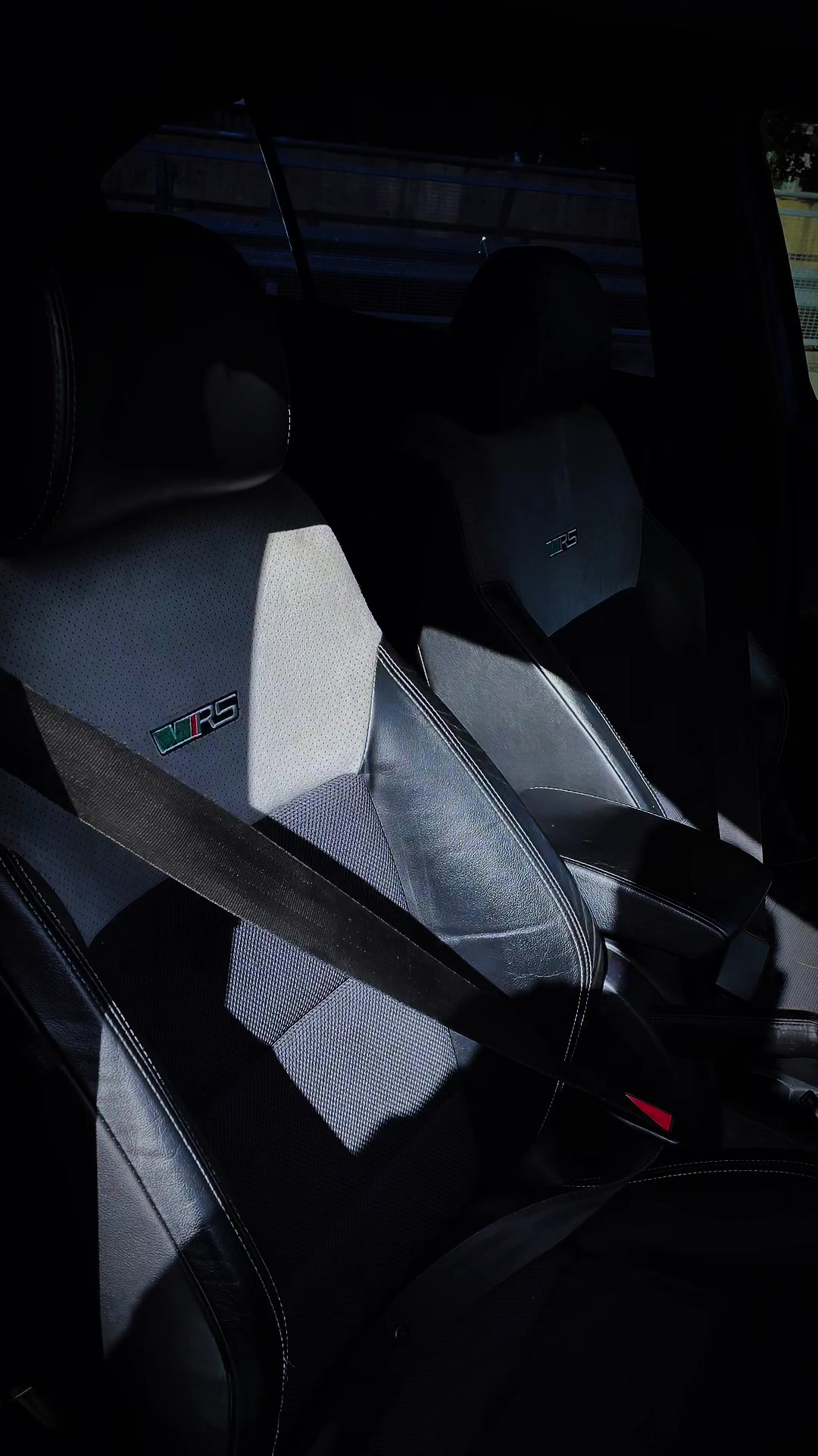 @bluvrs_skoda