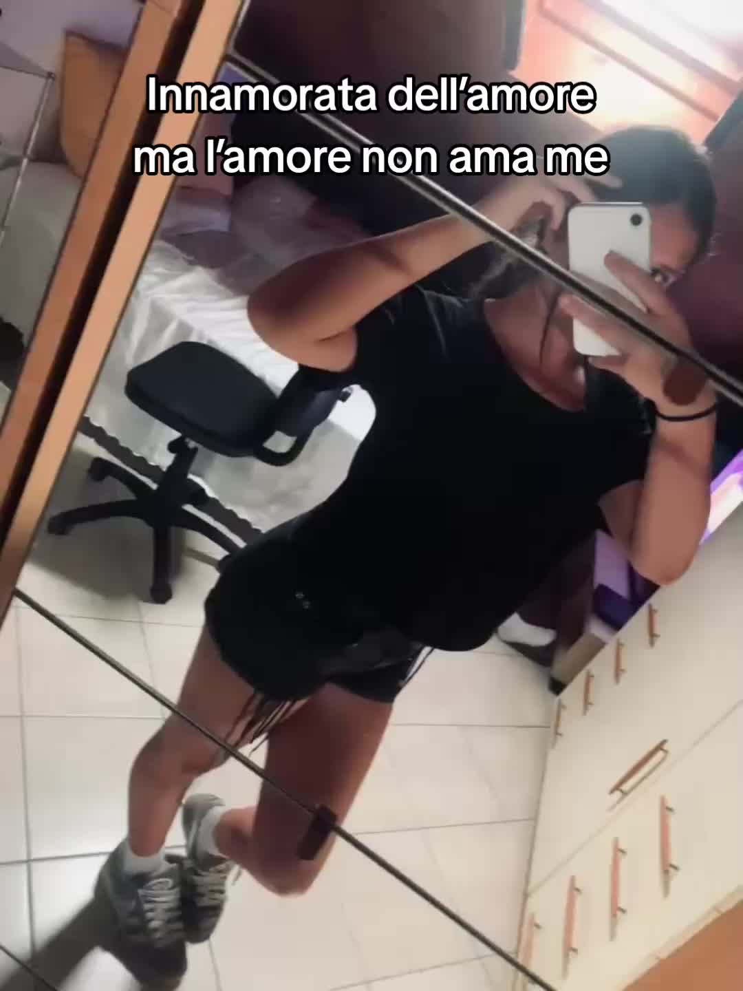 @👑𝓬𝓪𝓻𝓵𝔂👑