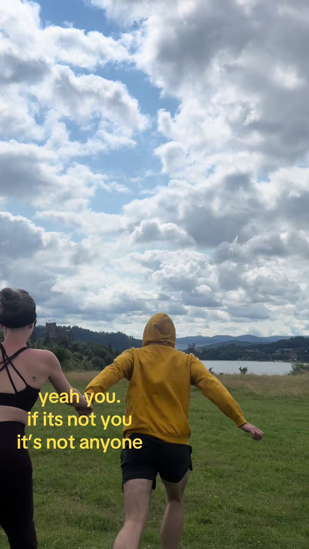 @RYSIA