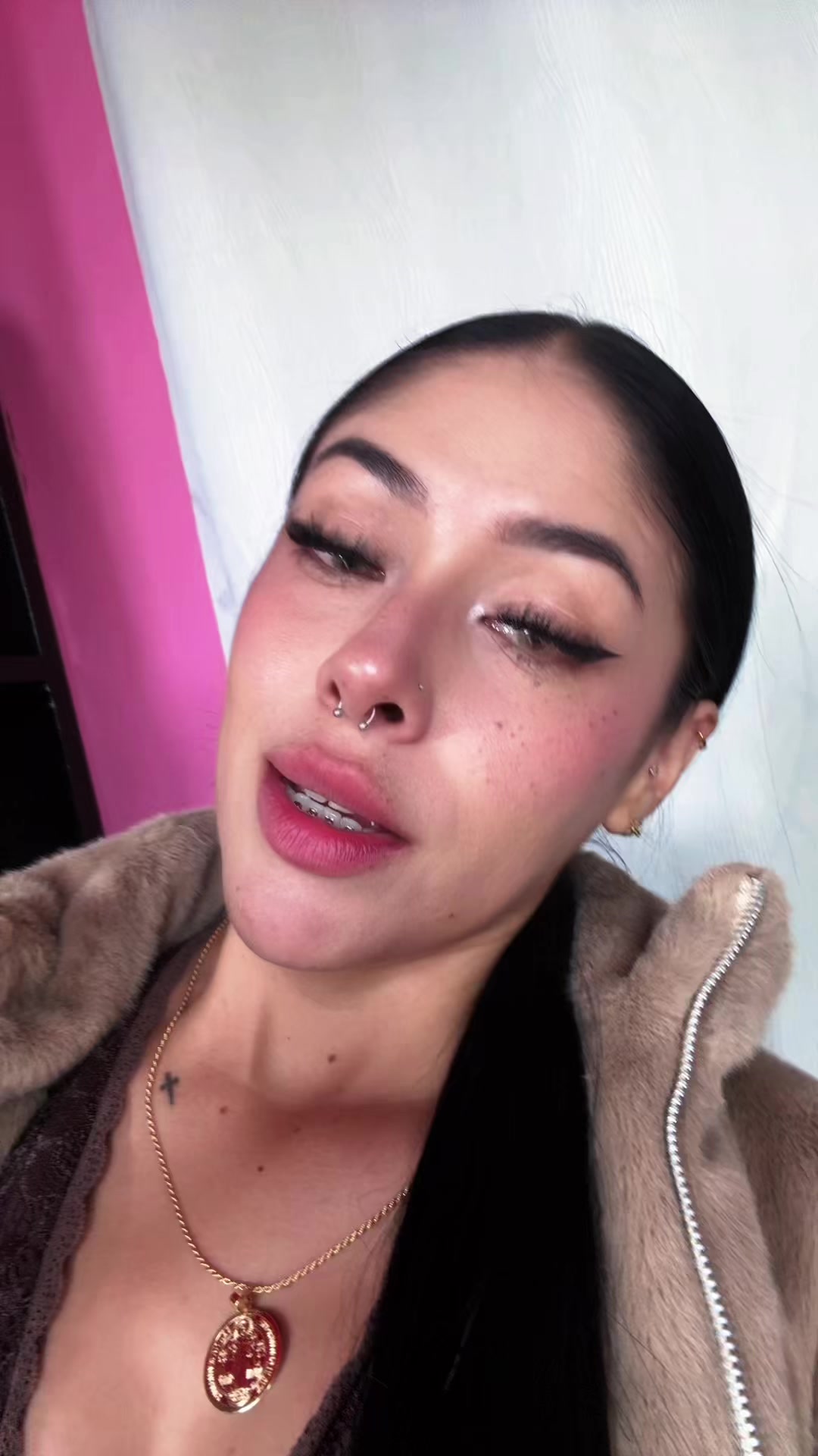 @💣&Aacute;ngela Vivi