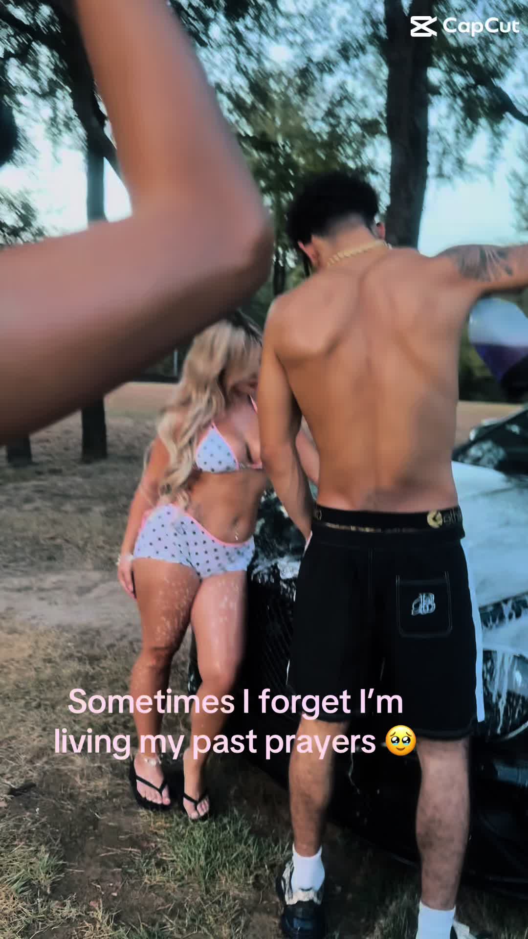 @BELLUSAPPAREL