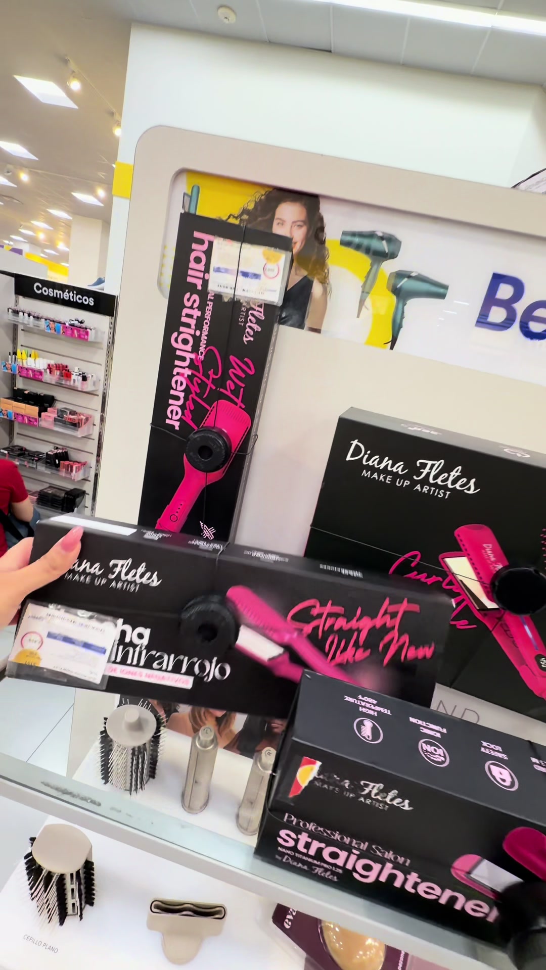 @Diana Fletes Cosmetics