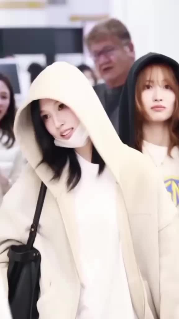 @ONCE REVELUV