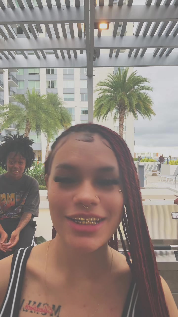 @Ms.GoldMouf🤤
