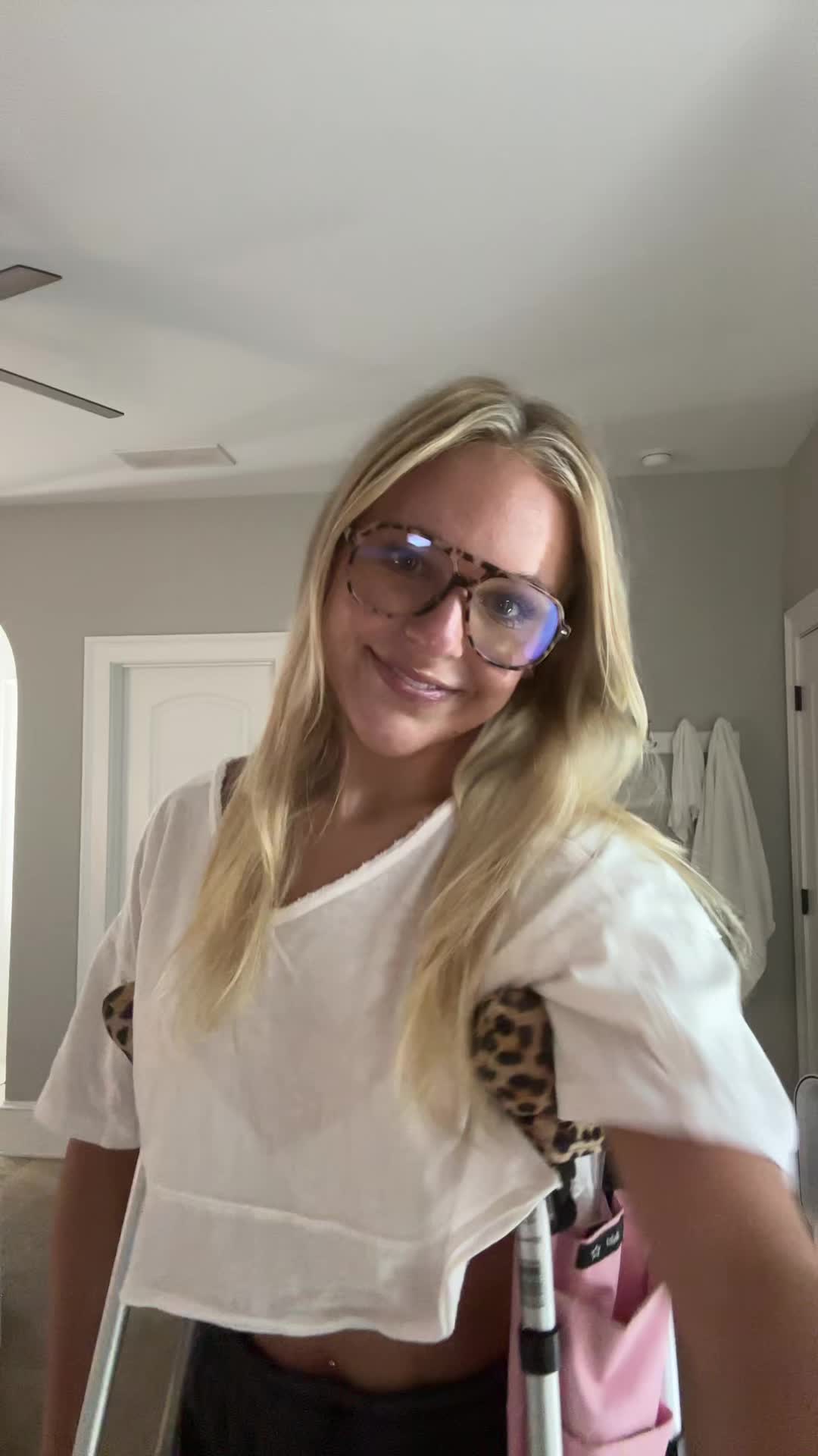 @LYZABROOKS