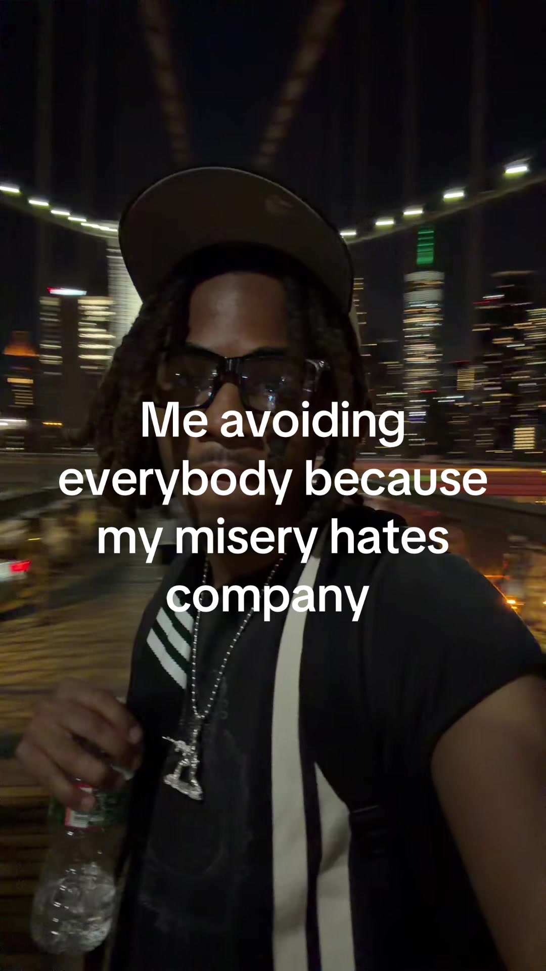 @…