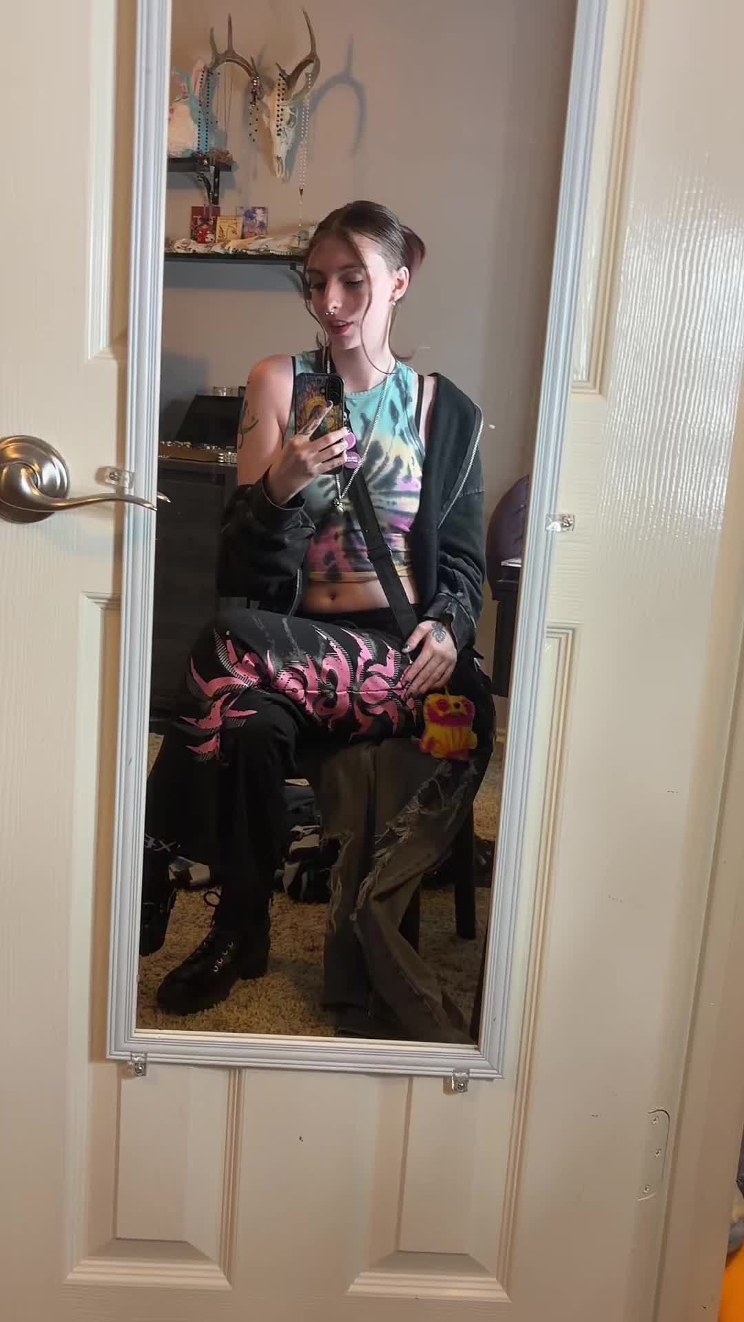 @Ainswoo
