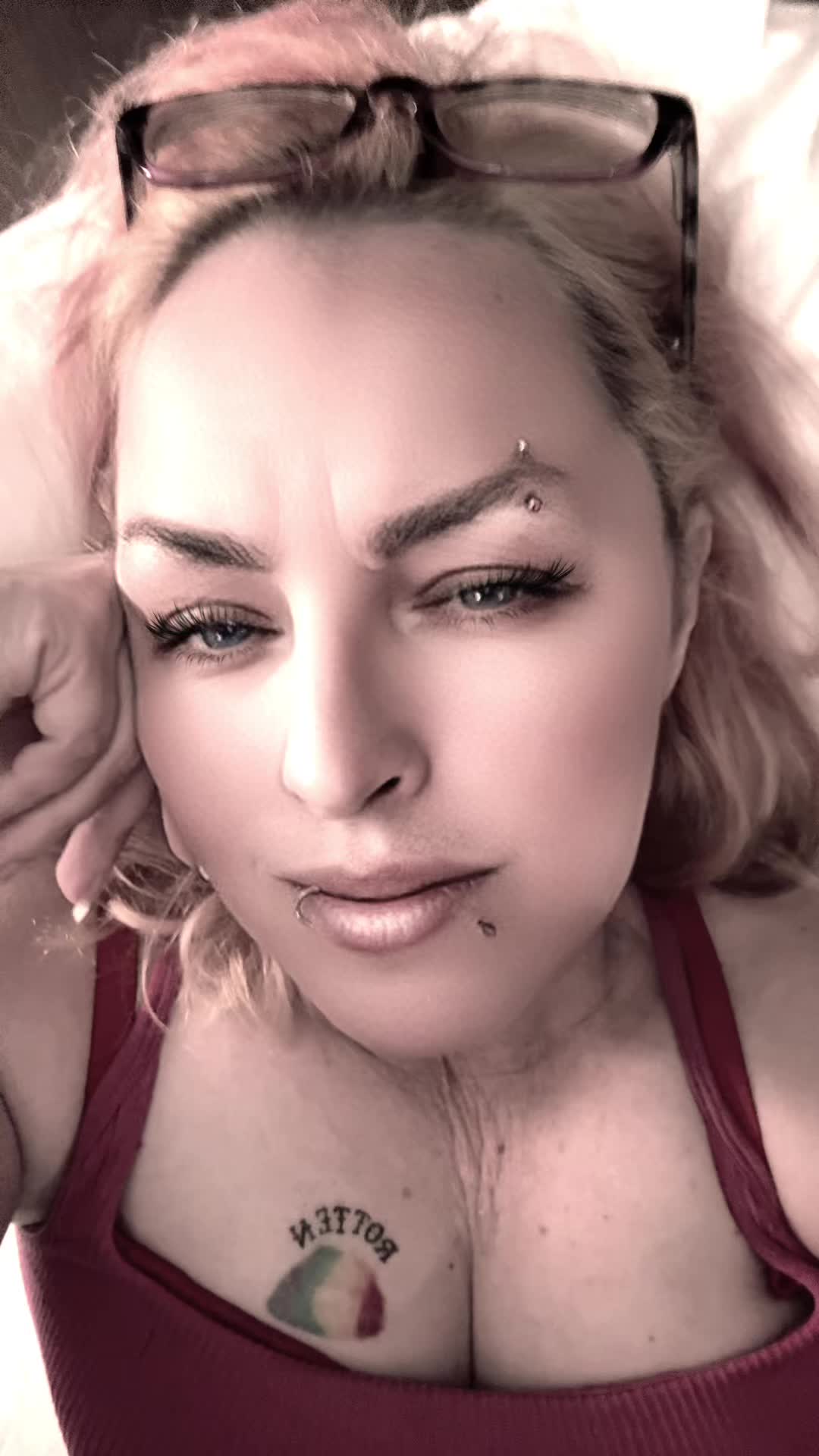 @harley.quinns.mistress