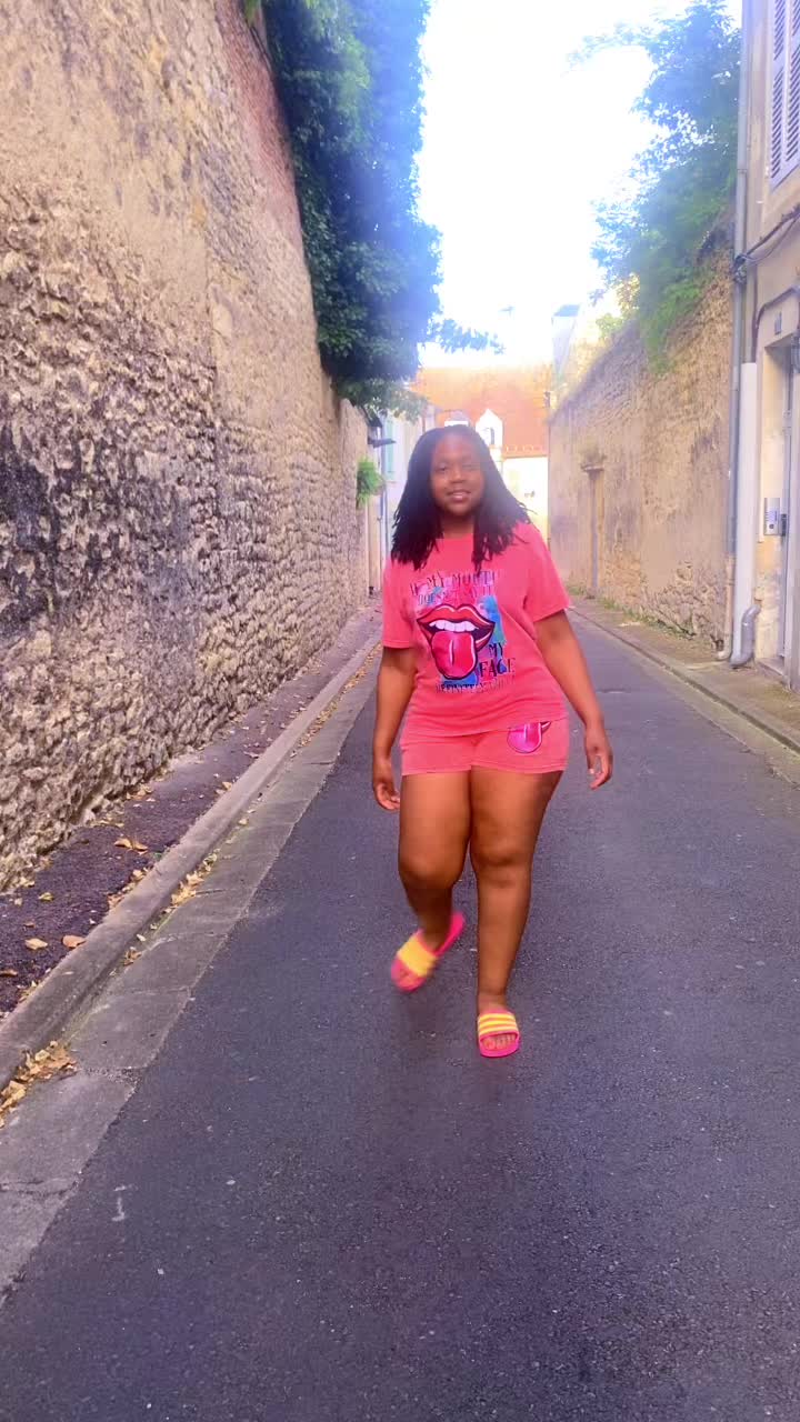 @launa🇿🇼🇫🇷