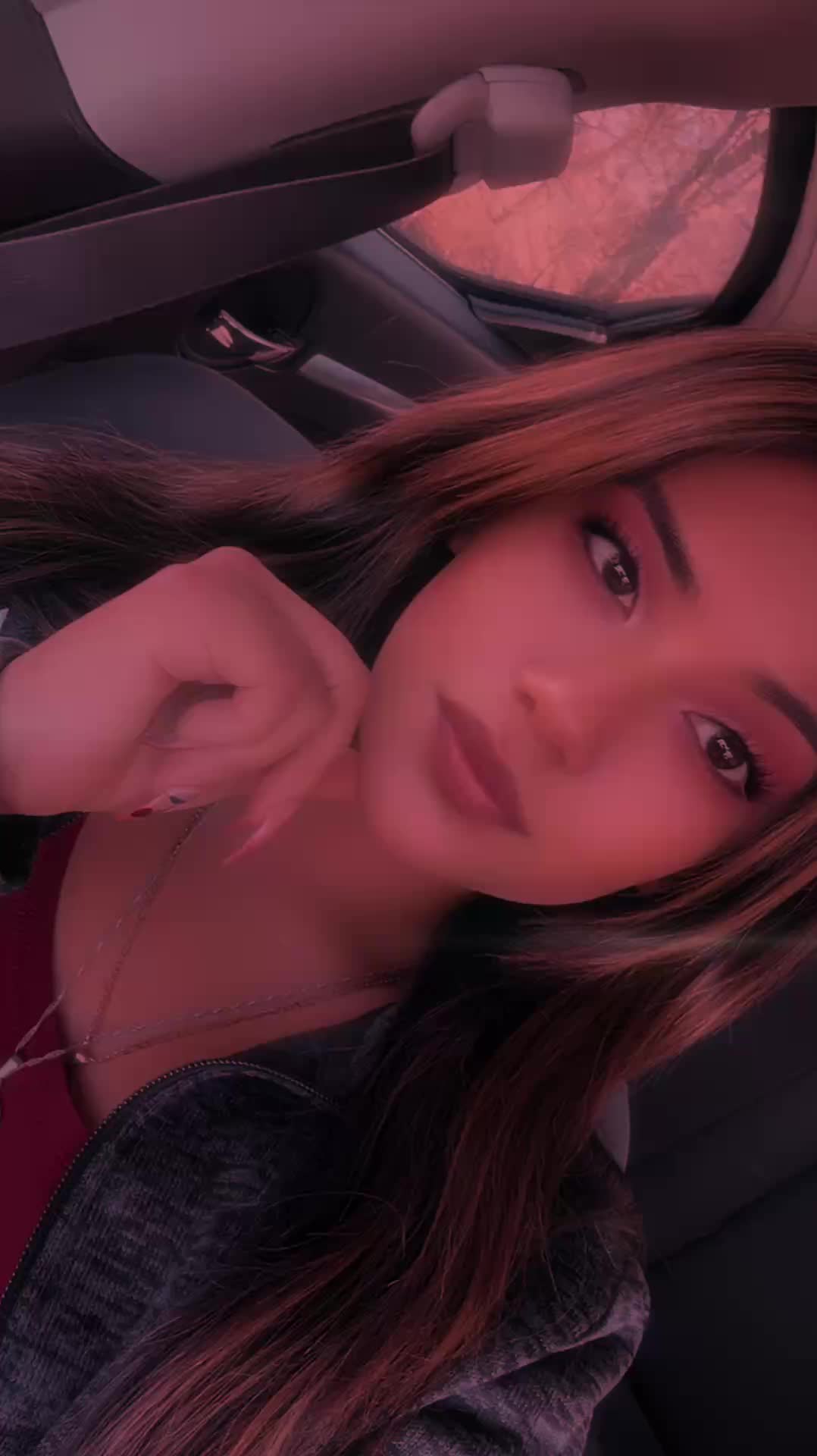 @JulianaB