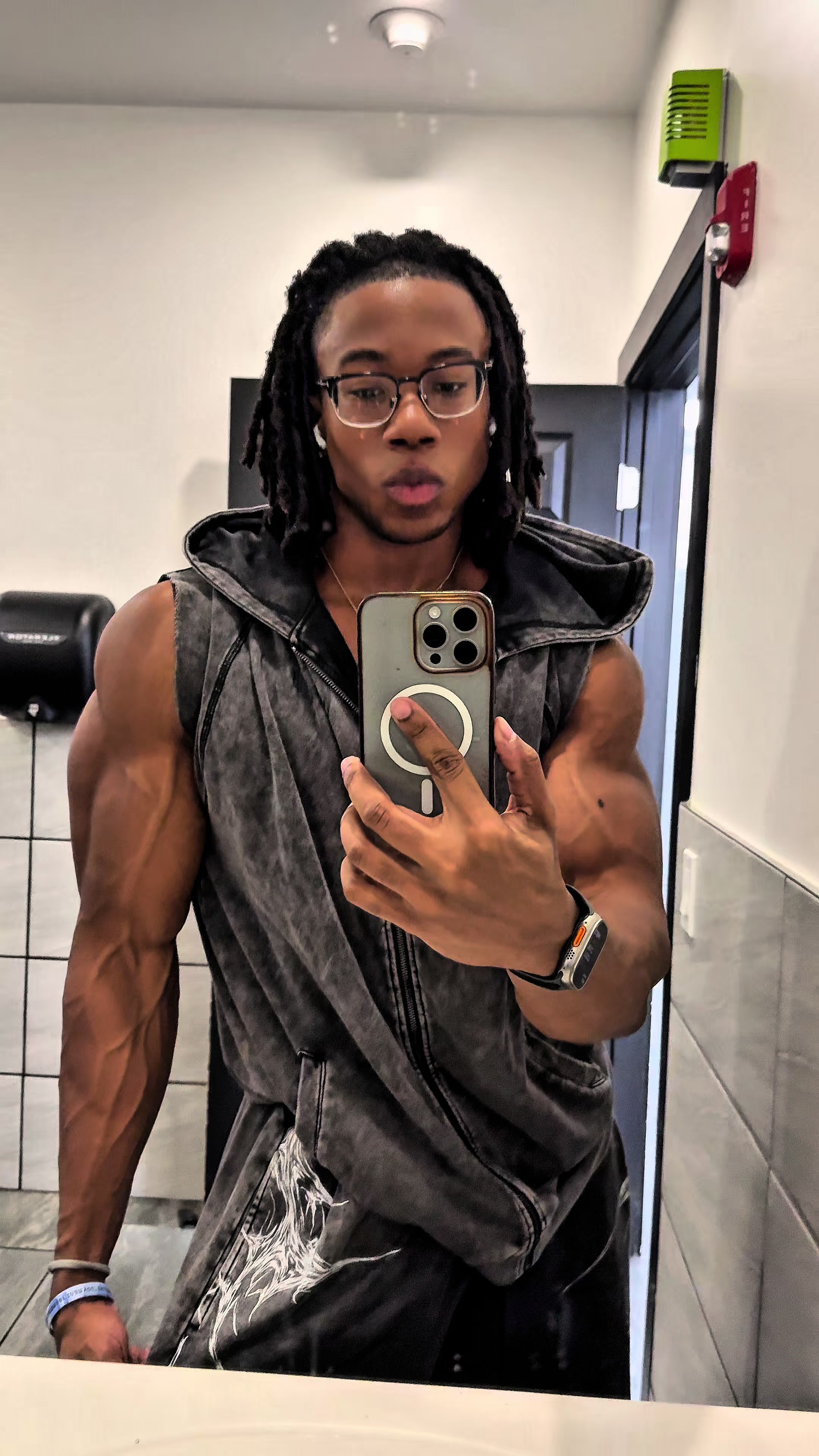 @jaishonbent