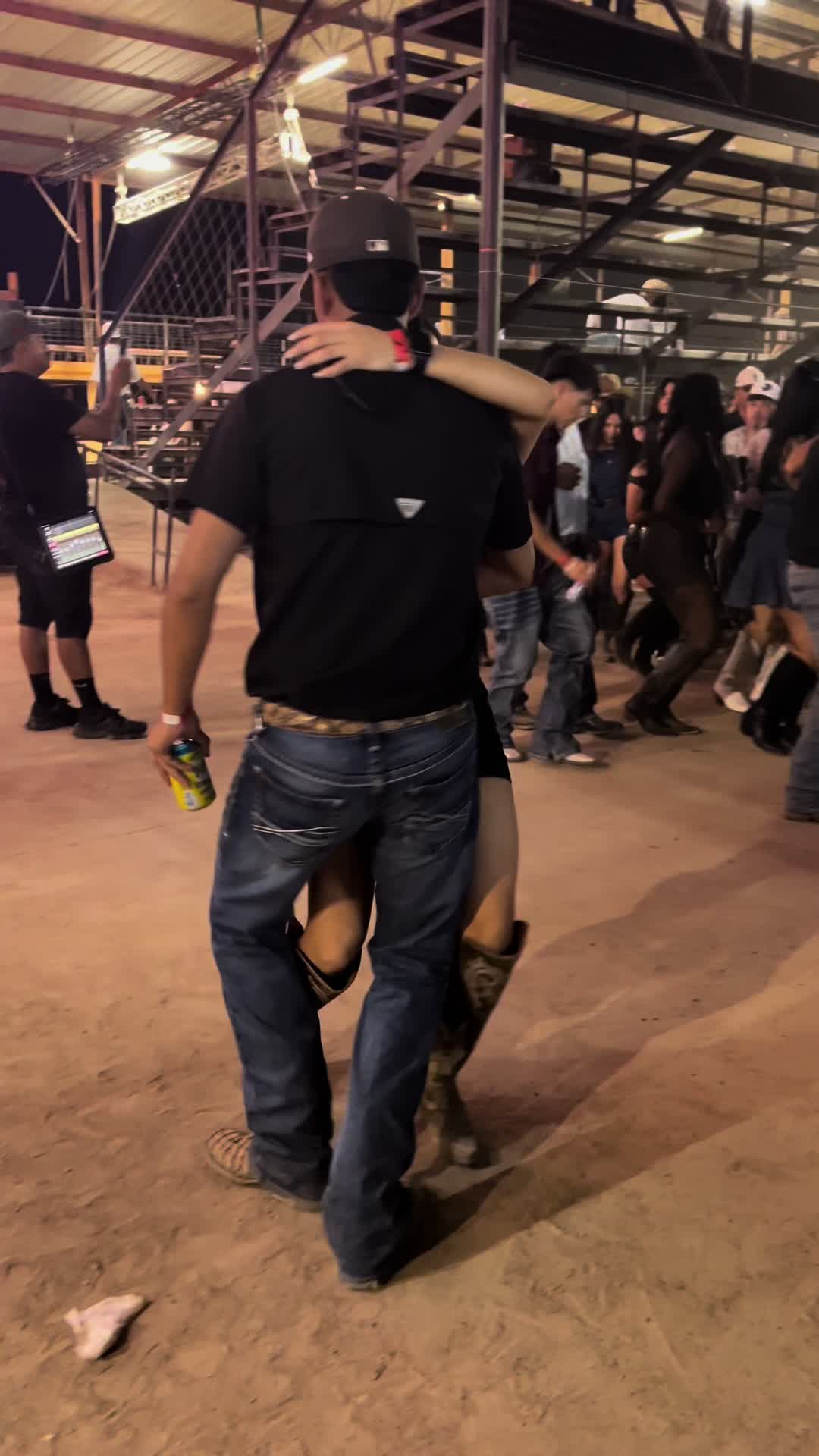 @𝐄𝐥𝐩𝐞𝐥𝐨𝐧𝐥𝐢𝐯𝐞𝟕𝟕𝟕