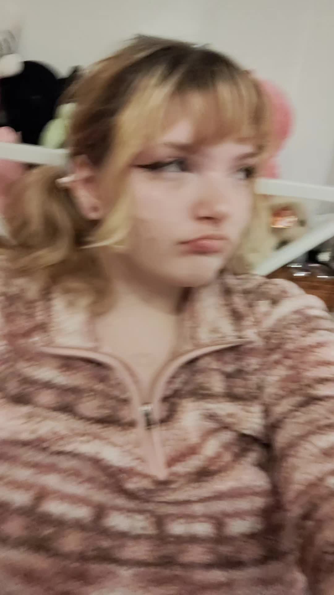 @Zelda >_<