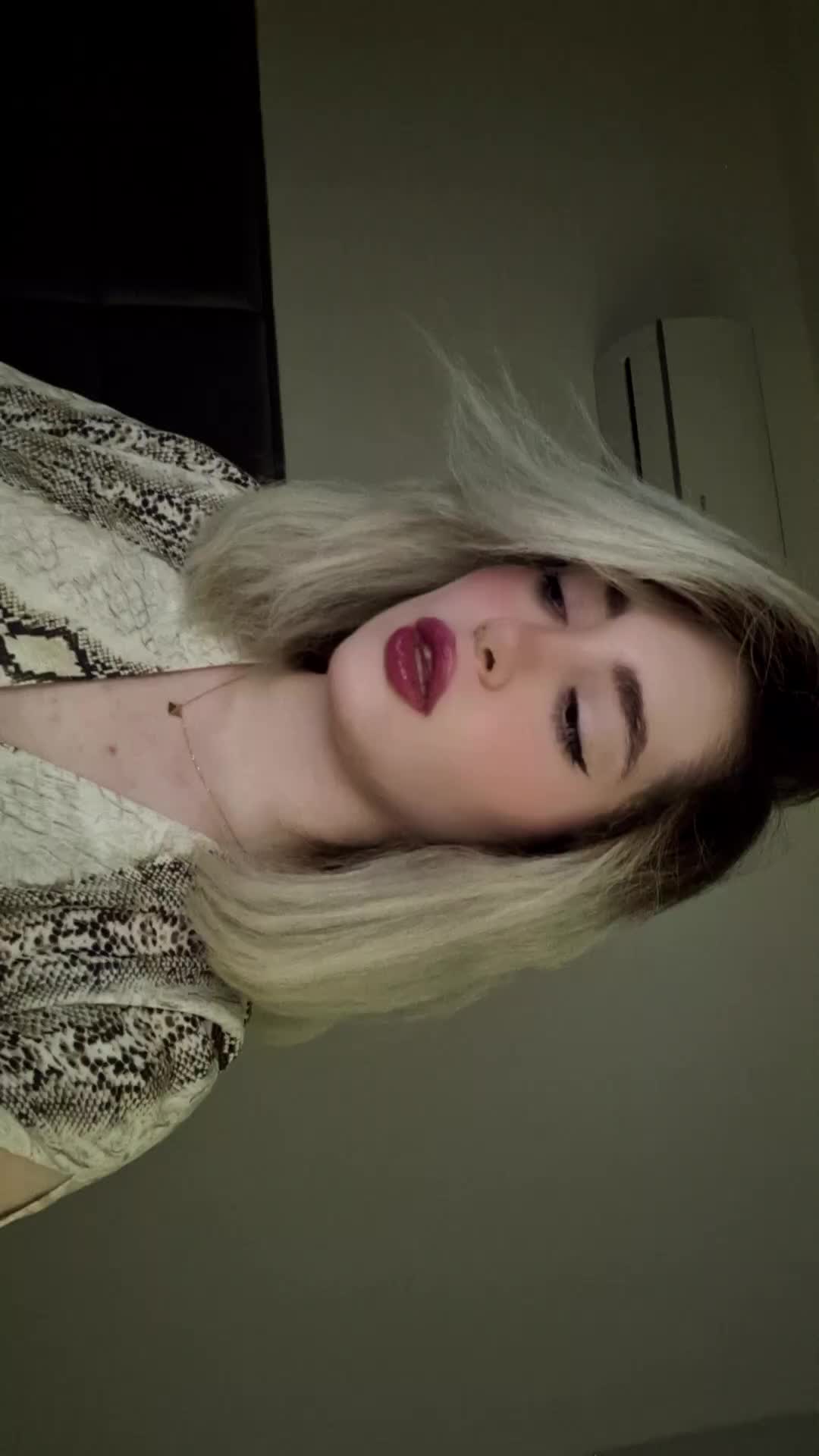 @evildayana