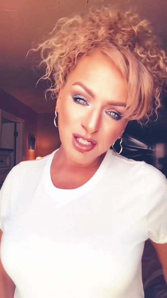 @cinderelly03