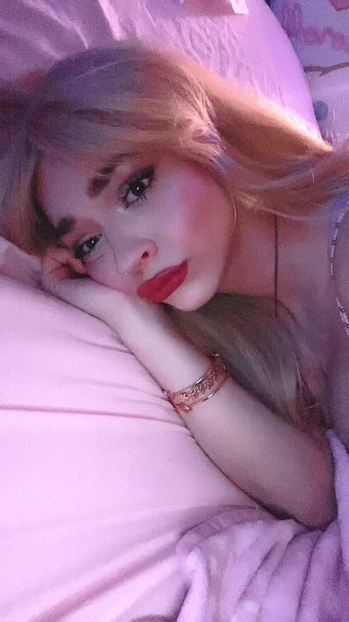 @foxykelly