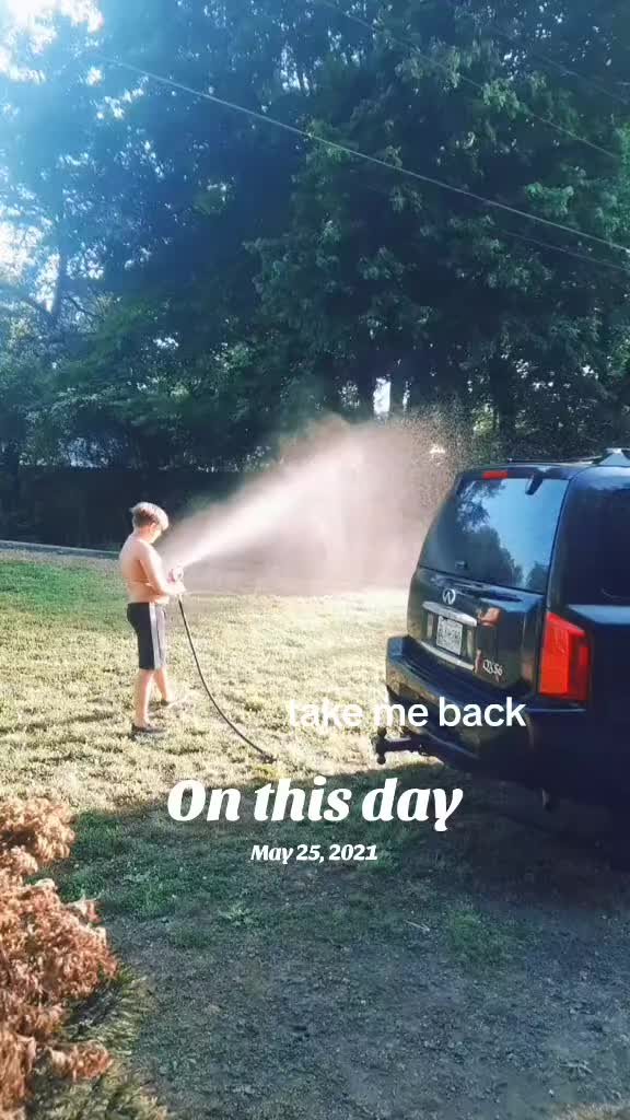@AshleyChalet