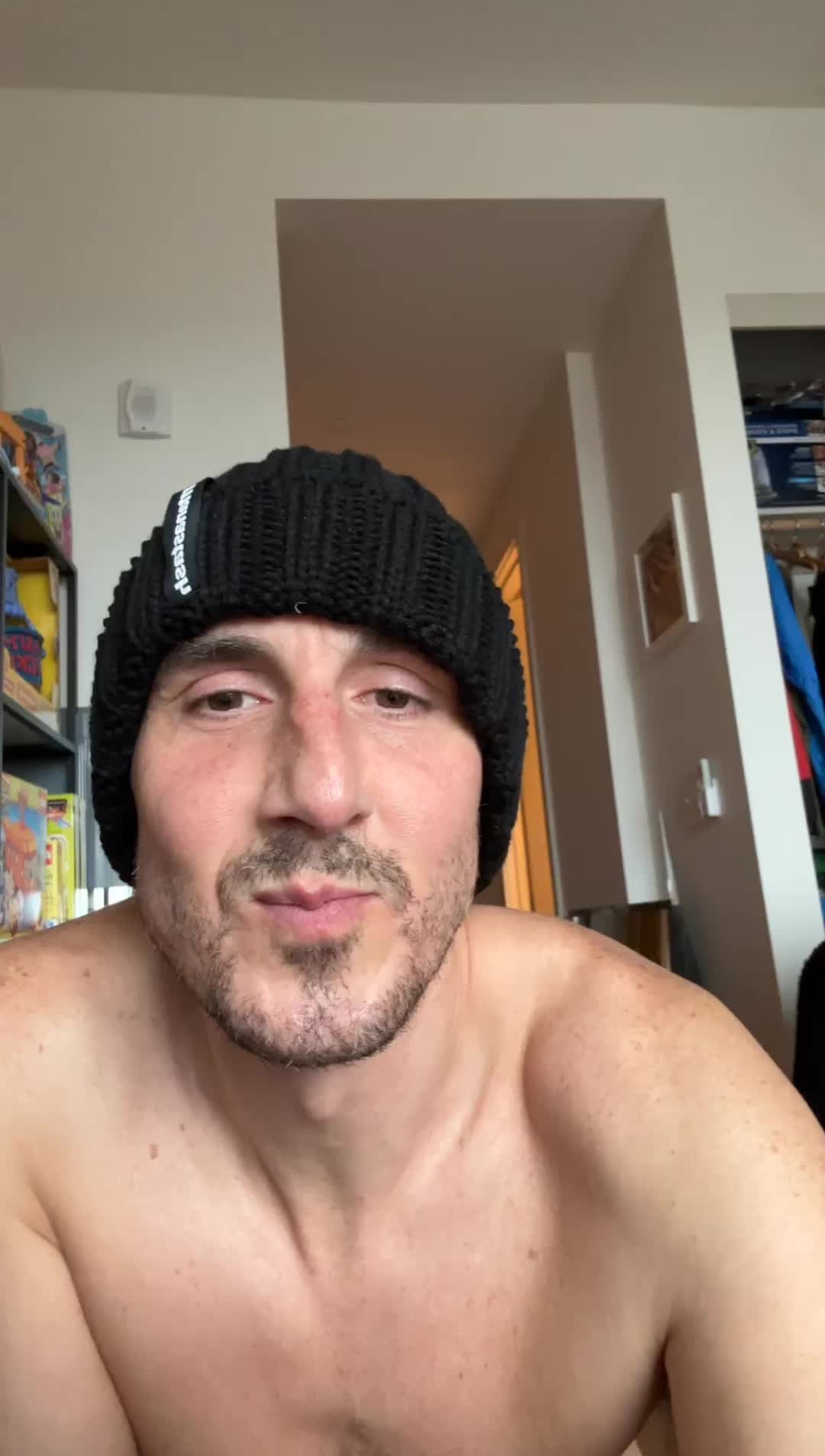 @-