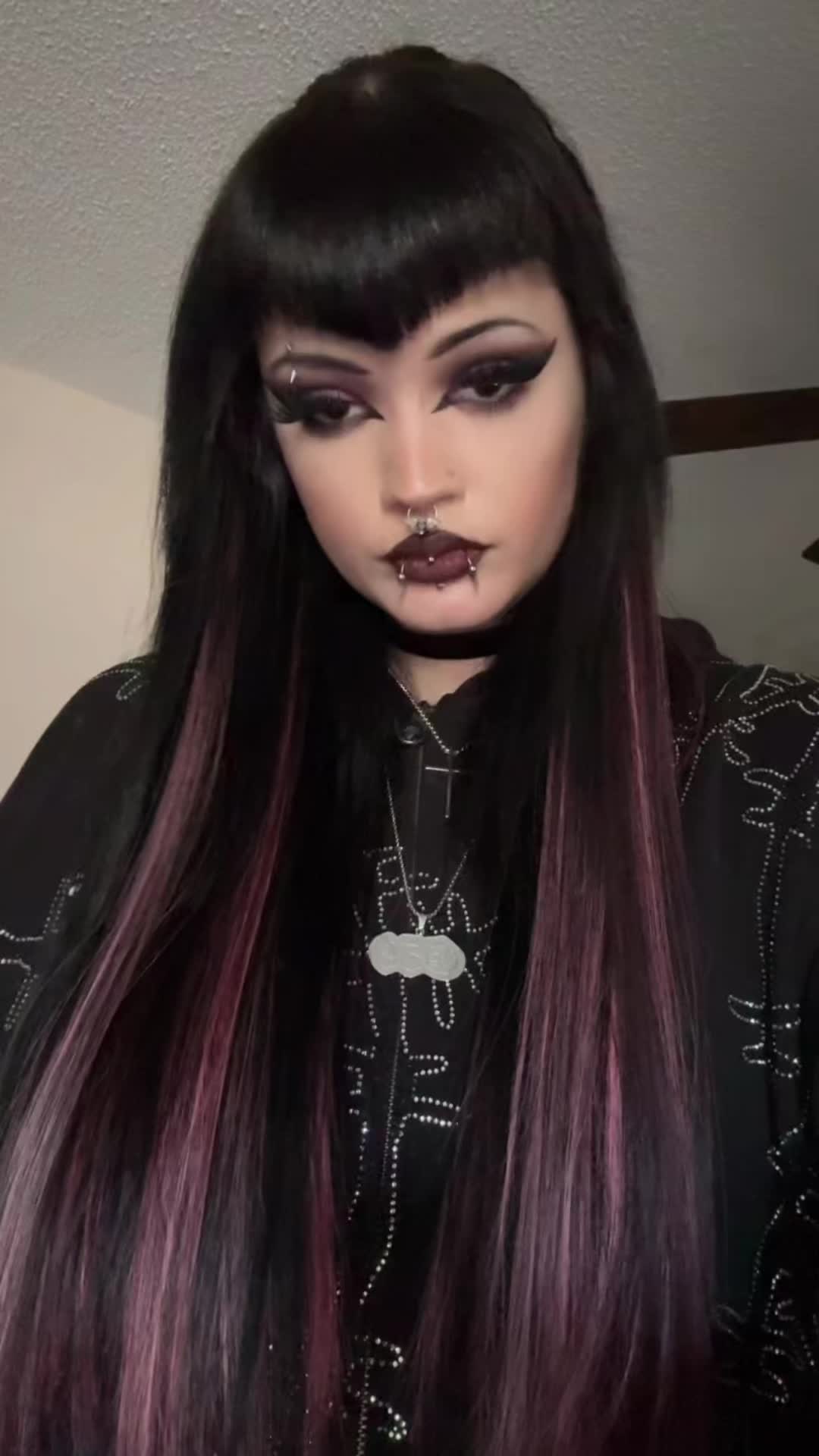 @Ally 🖤